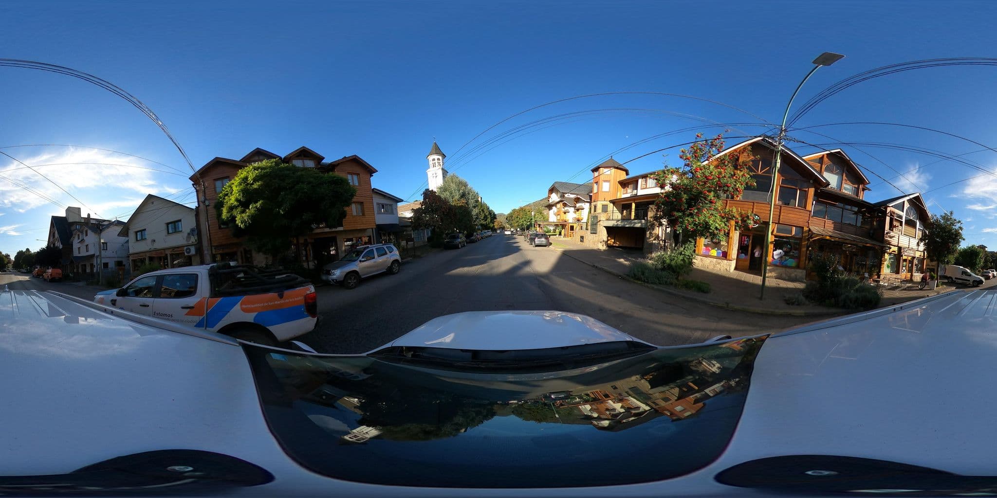 Street view near Le Village Hotel, San Martín de los Andes — © Kaart_Local (CC BY-SA · Mapillary)