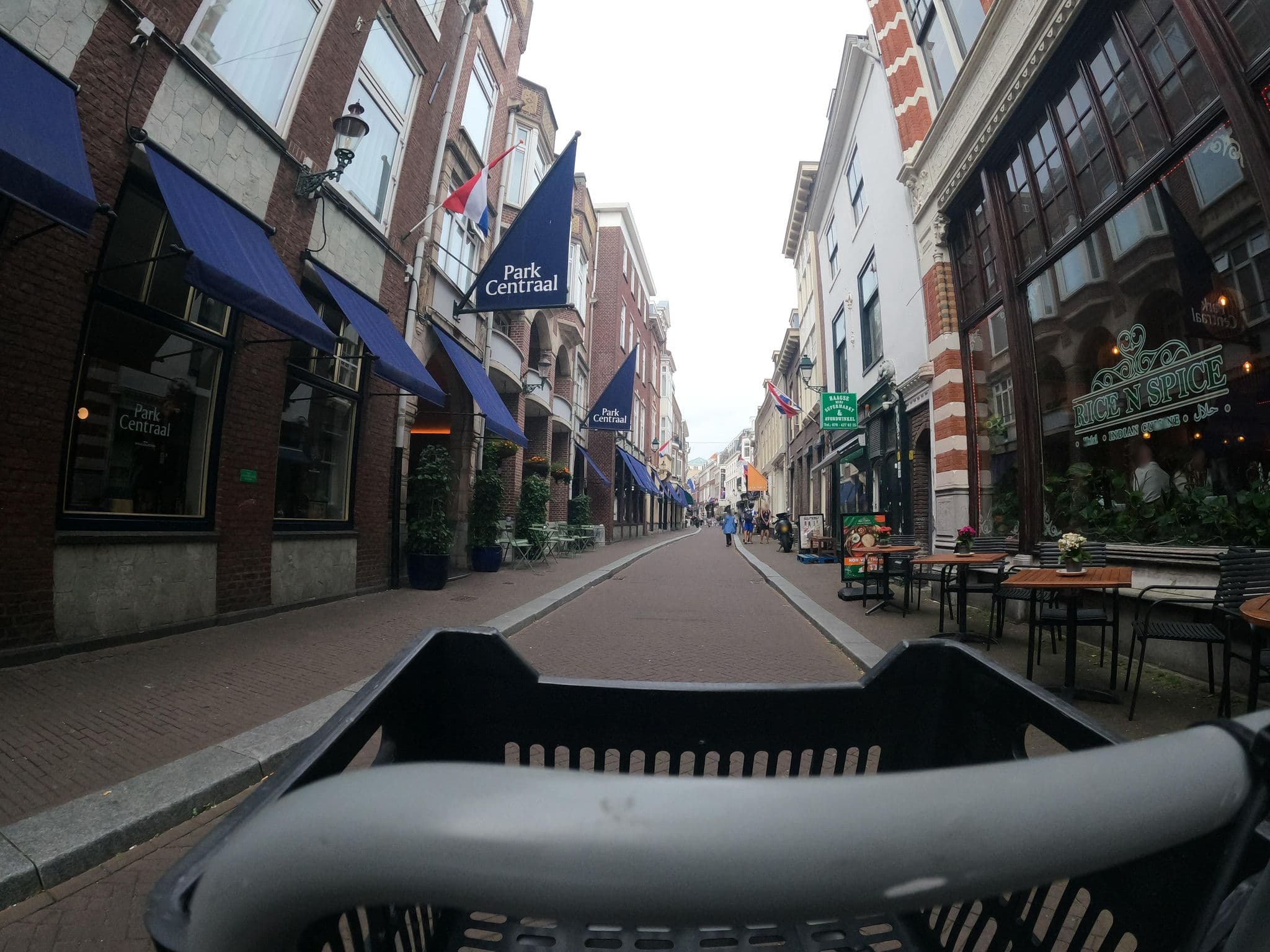 Street view near Park Centraal Den Haag, part of Sircle Collection, The Hague — © ofalvai (CC BY-SA · Mapillary)