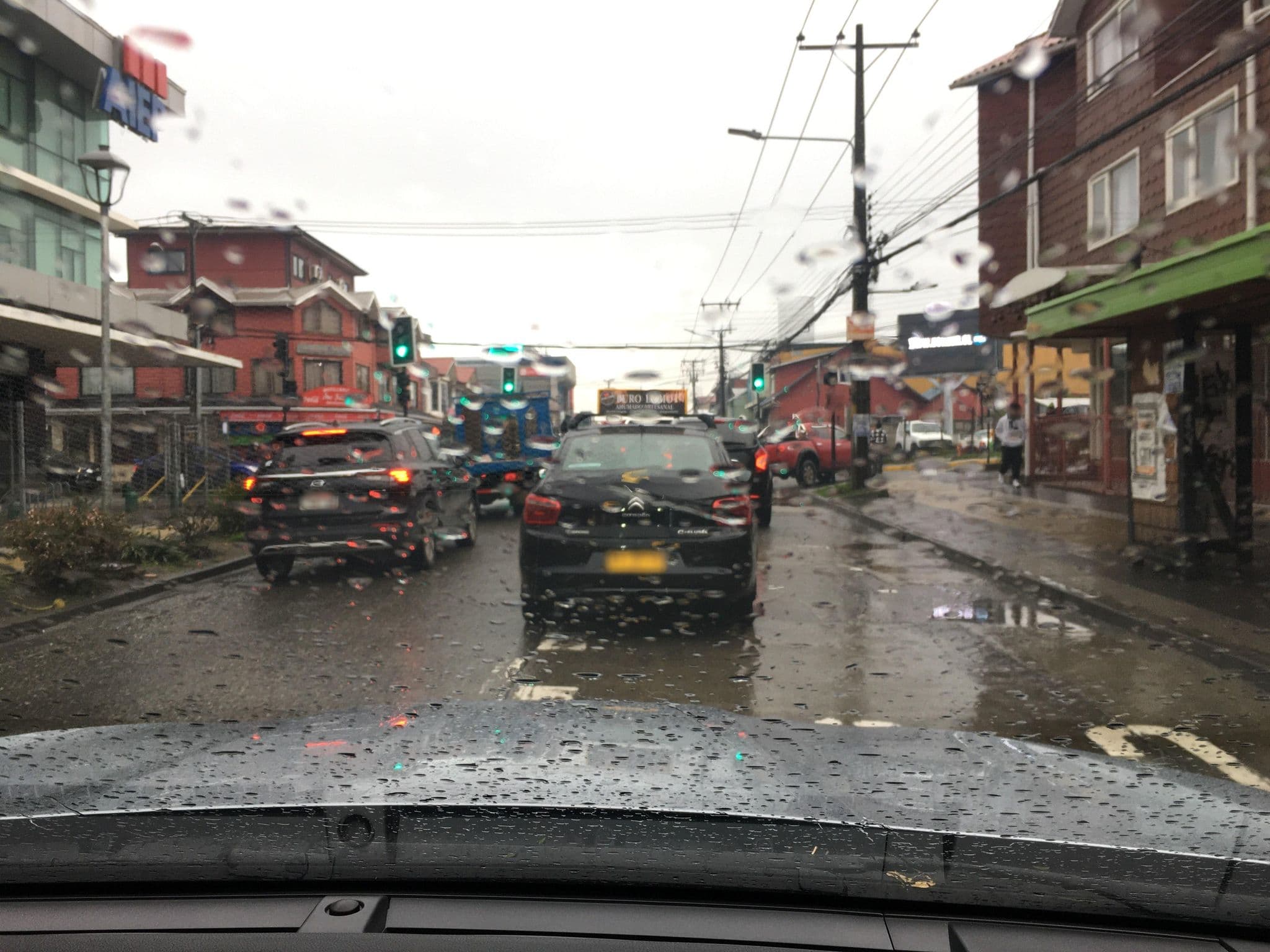 Street view near Hotel Alerce Nativo, Castro — © ariellopez (CC BY-SA · Mapillary)