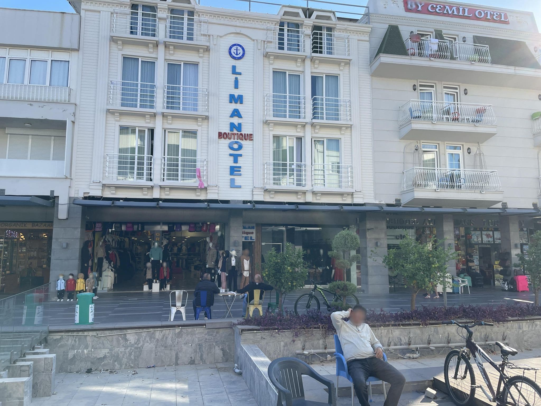 Street view near Nar 15 Hotel, Kemer — © batyrmastyr (CC BY-SA · Mapillary)