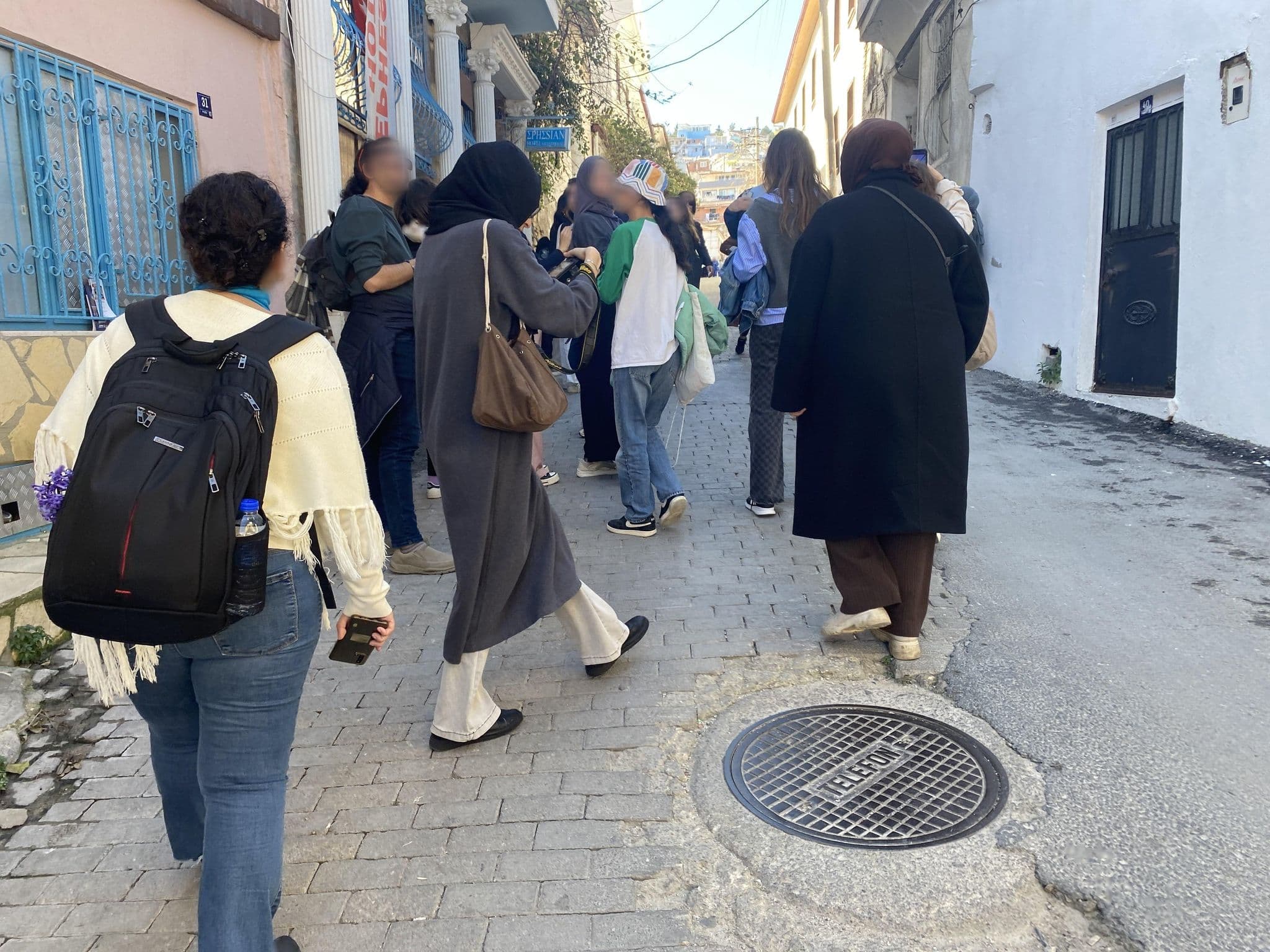 Street view near Old Town Boutique Hotel, Kuşadası — © crnyrngvn (CC BY-SA · Mapillary)