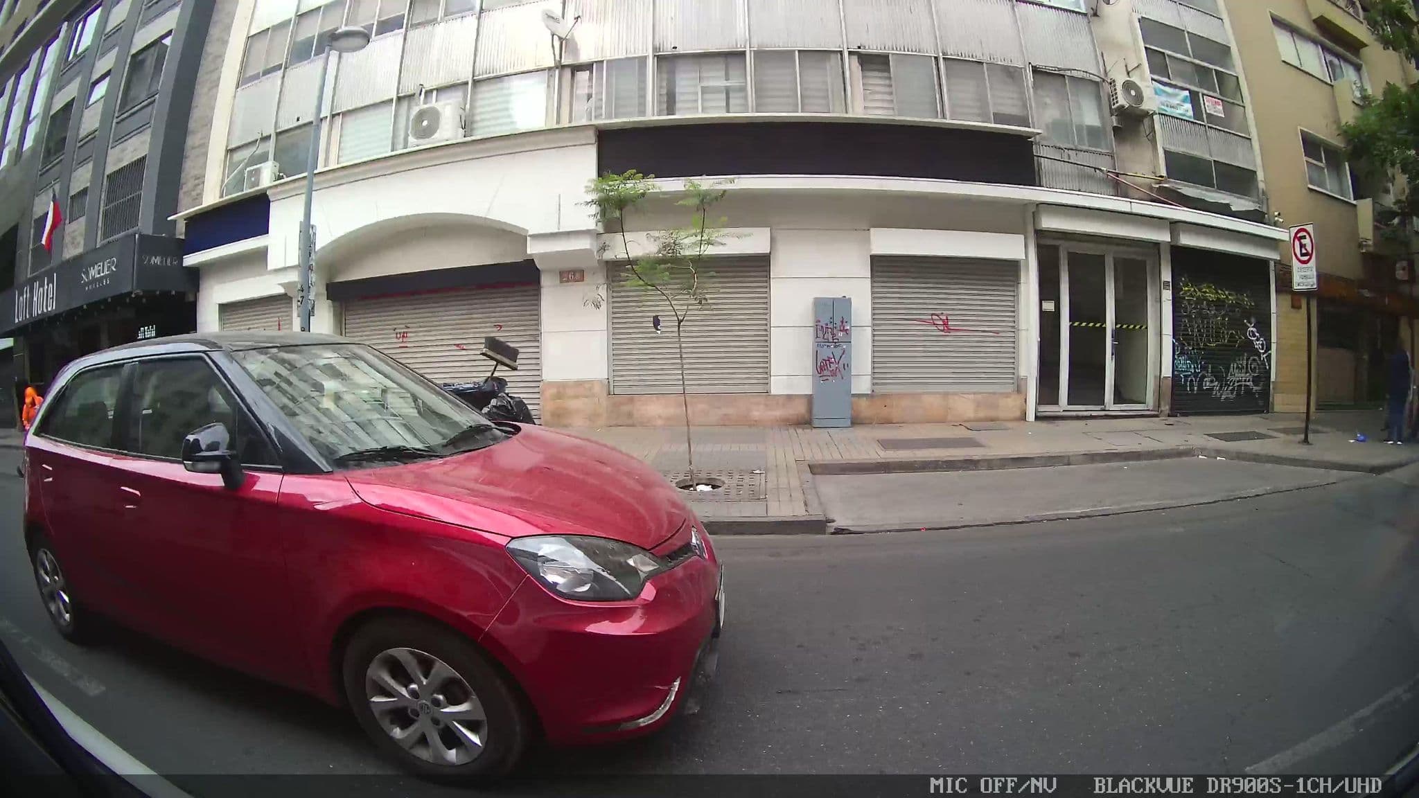Street view near Apart Hotel Torre Tagle, Santiago — © kaart_3 (CC BY-SA · Mapillary)