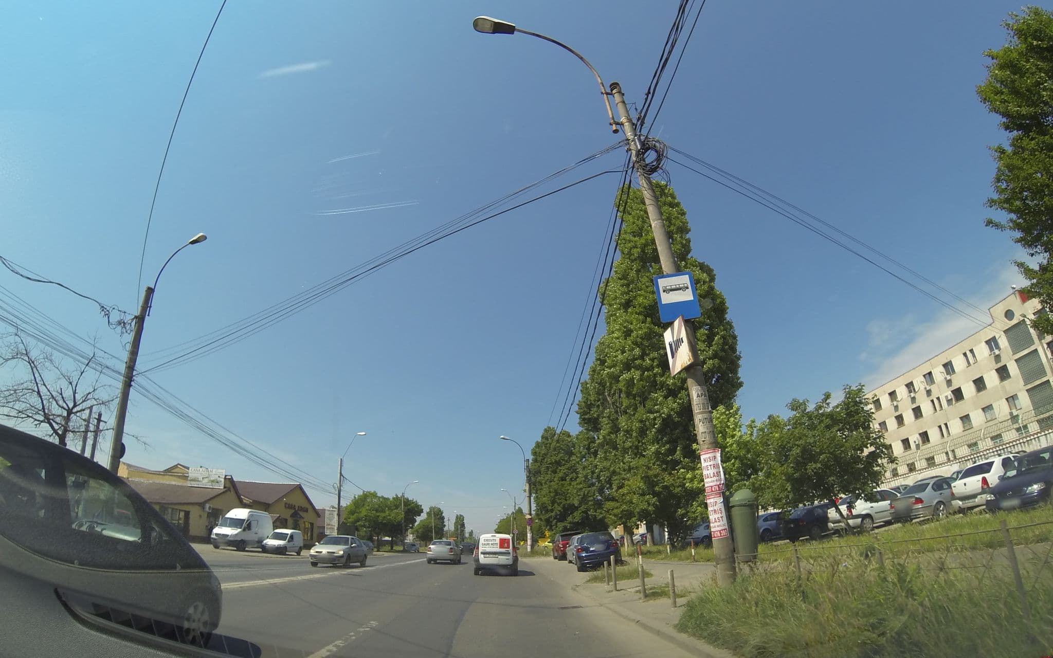 Street view near Le Charme Hostel, Odăi — © deeeznuuuts (CC BY-SA · Mapillary)
