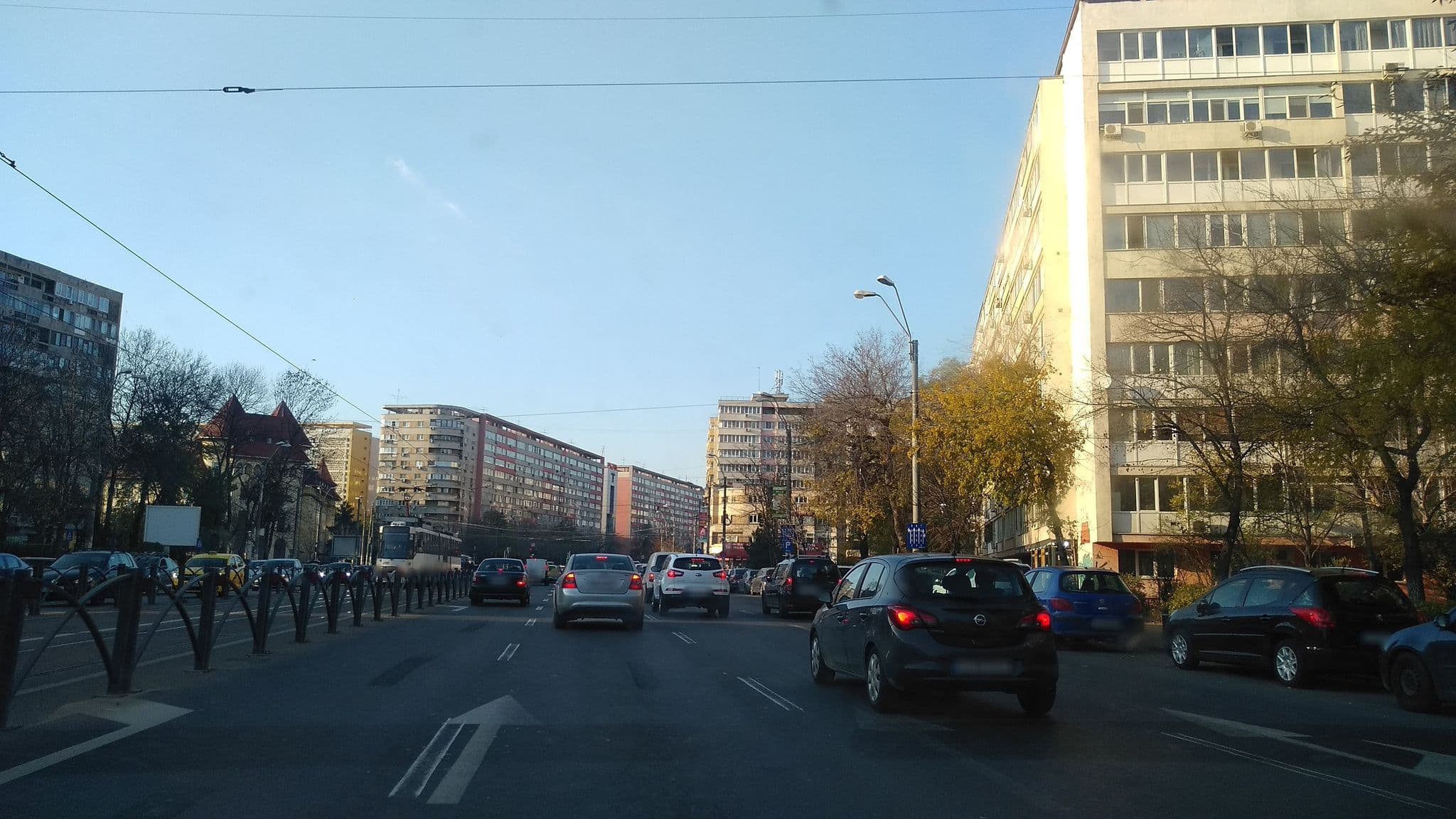 Street view near Pit4U Accommodation, Sector 2 — © tavi (CC BY-SA · Mapillary)