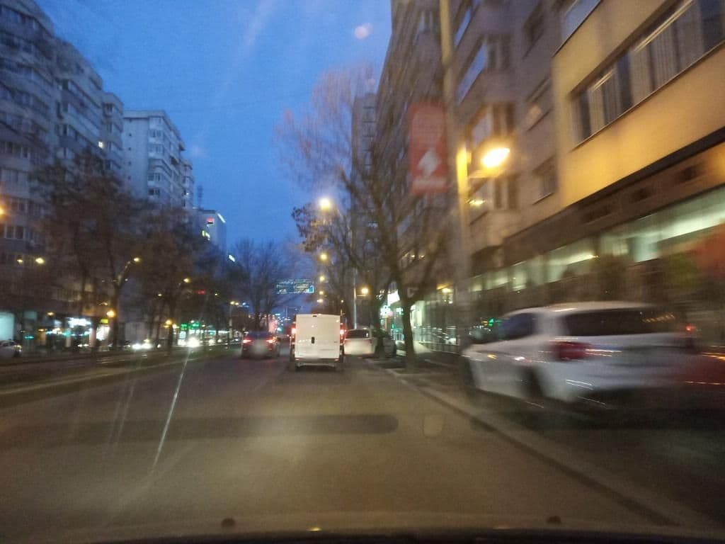 Street view near Victoriei by MRG Apartments - Cazare in regim hotelier, Bucharest — © tavi (CC BY-SA · Mapillary)
