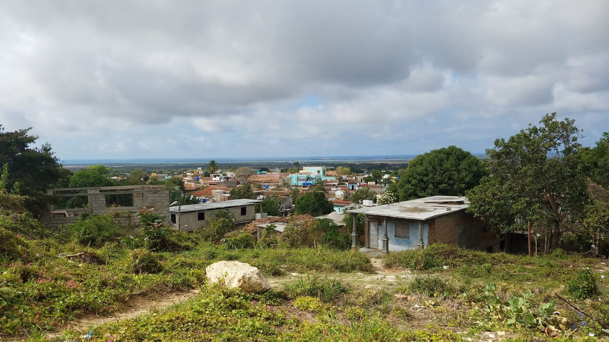 Street view near Hotel Mystique Trinidad La Popa, Trinidad — © rsavoye (CC BY-SA · Mapillary)