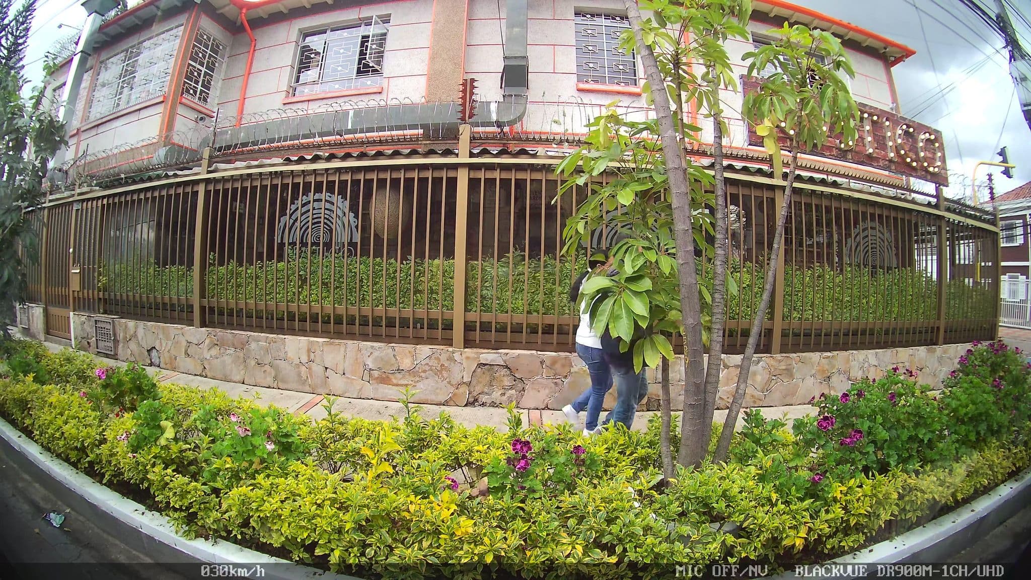 Street view near Cumbia Hostel, Bogotá — © kaart_4 (CC BY-SA · Mapillary)