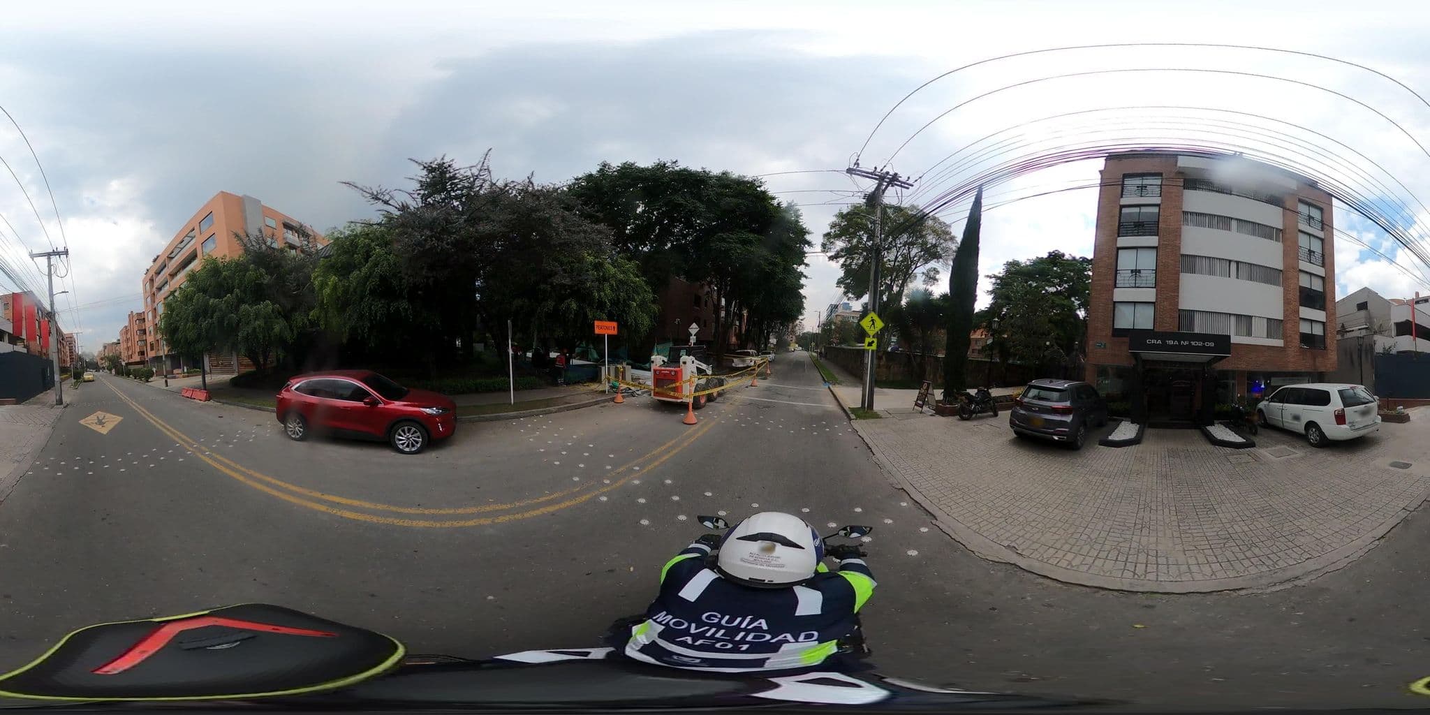 Street view near APARTAESTUDIOS LOS ANDES BOGOTA, Barrio San Luis — © jramonSDM (CC BY-SA · Mapillary)