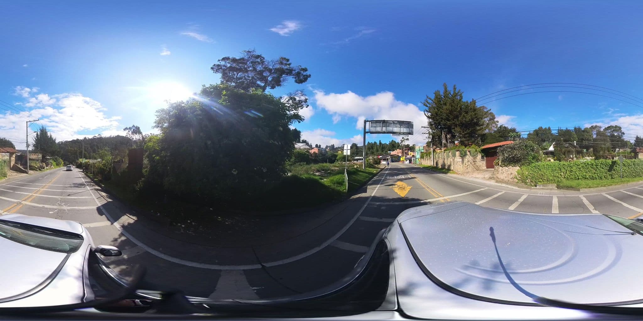 Street view near The frailejon house, Barrio San Luis — © juanmelo (CC BY-SA · Mapillary)