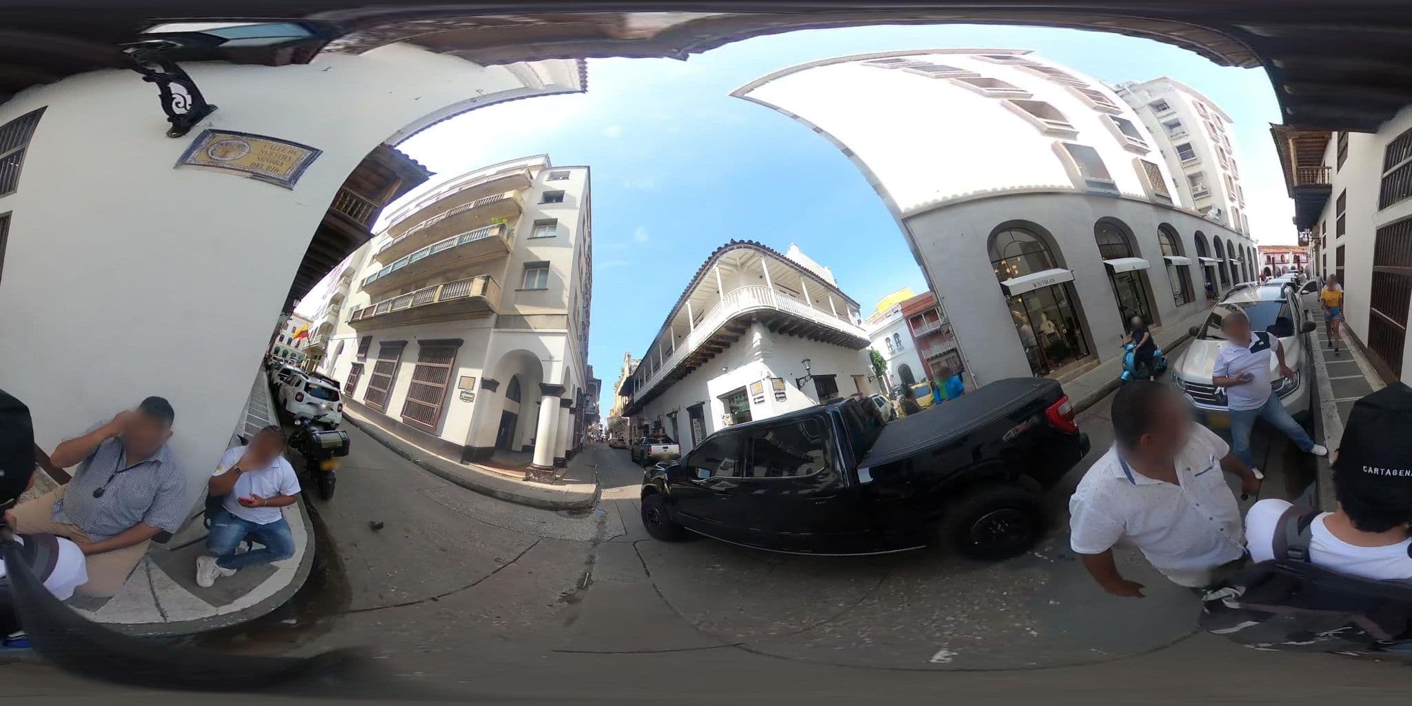 Street view near Hotel Casa Del Gobernador, Cartagena — © angoca (CC BY-SA · Mapillary)