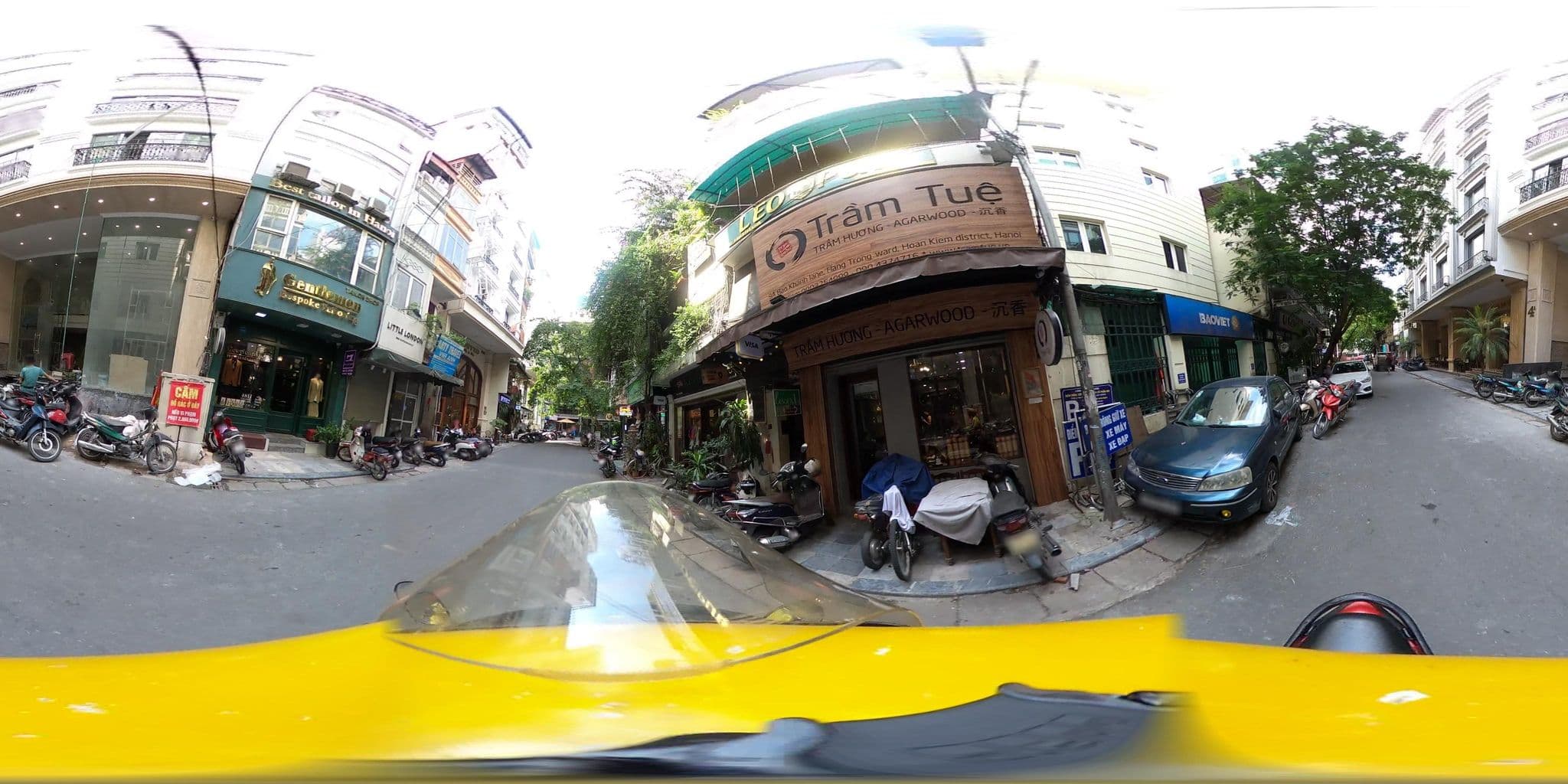Street view near L'Signature Hotel & Spa, Hoàn Kiếm — © bemaps_hn_kien (CC BY-SA · Mapillary)