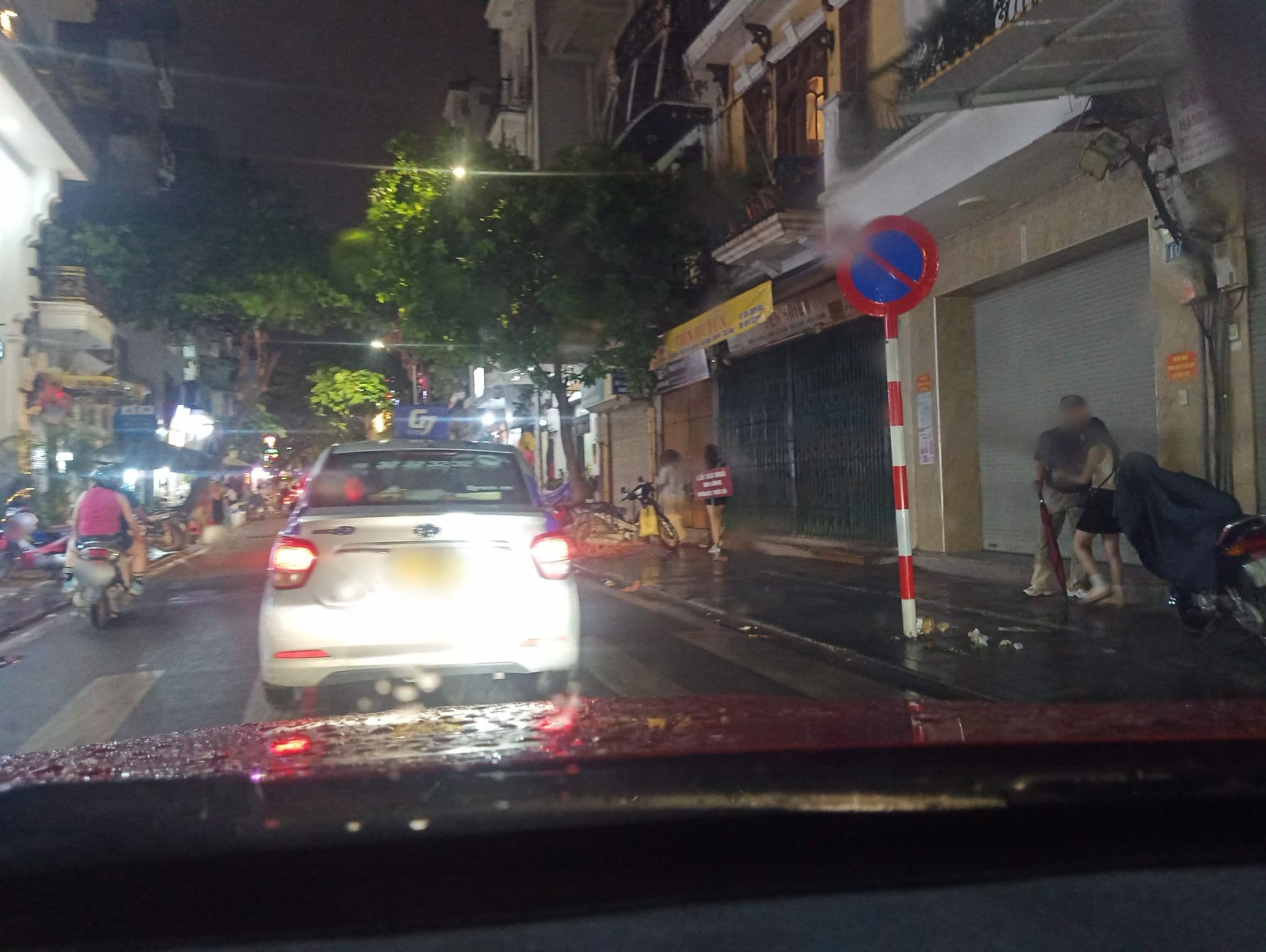 Street view near Babylon Premium Hotel & Spa, Hoàn Kiếm — © hn_front_1 (CC BY-SA · Mapillary)