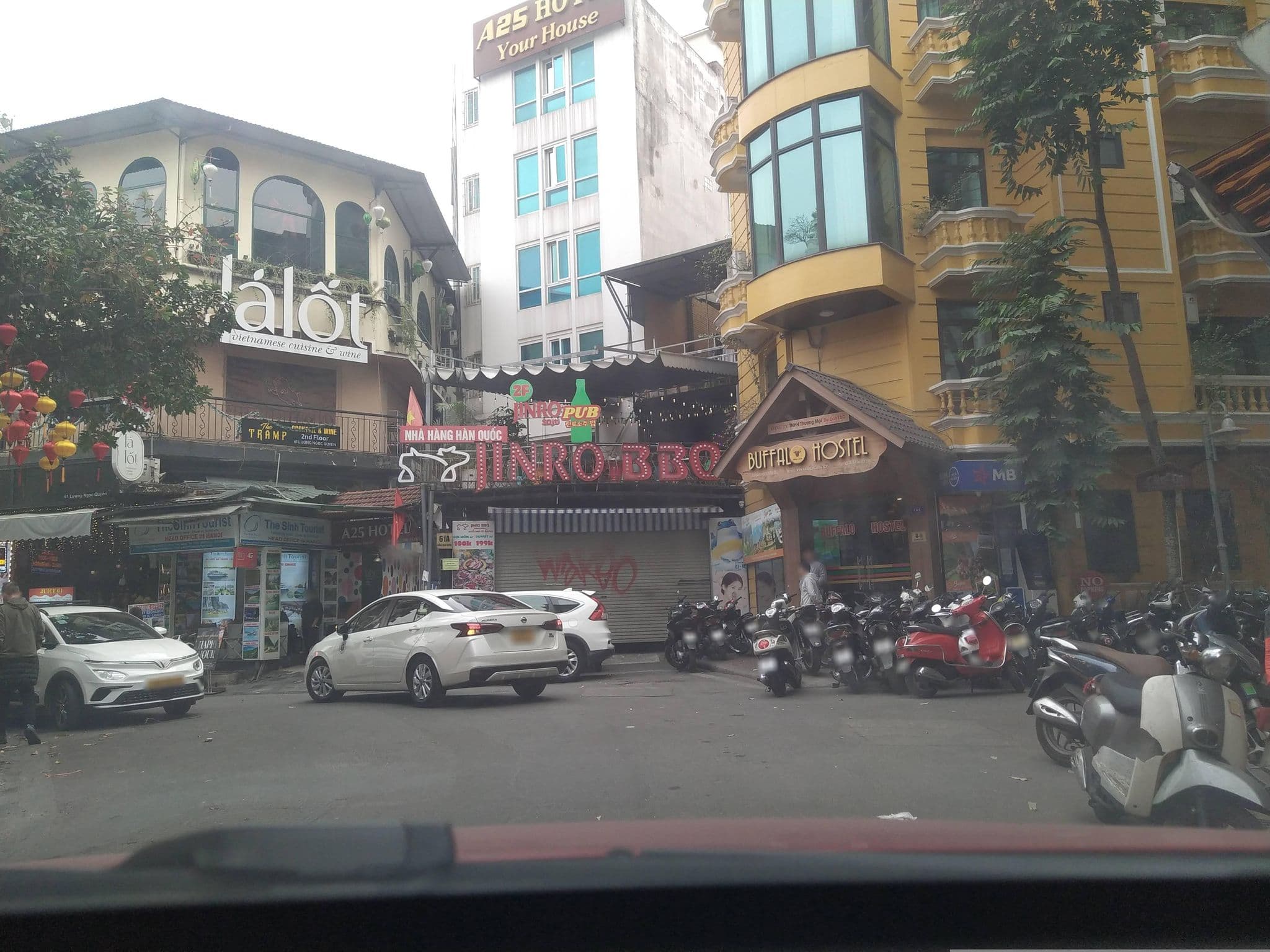 Street view near Concon house, Hoàn Kiếm — © hn_front_1 (CC BY-SA · Mapillary)