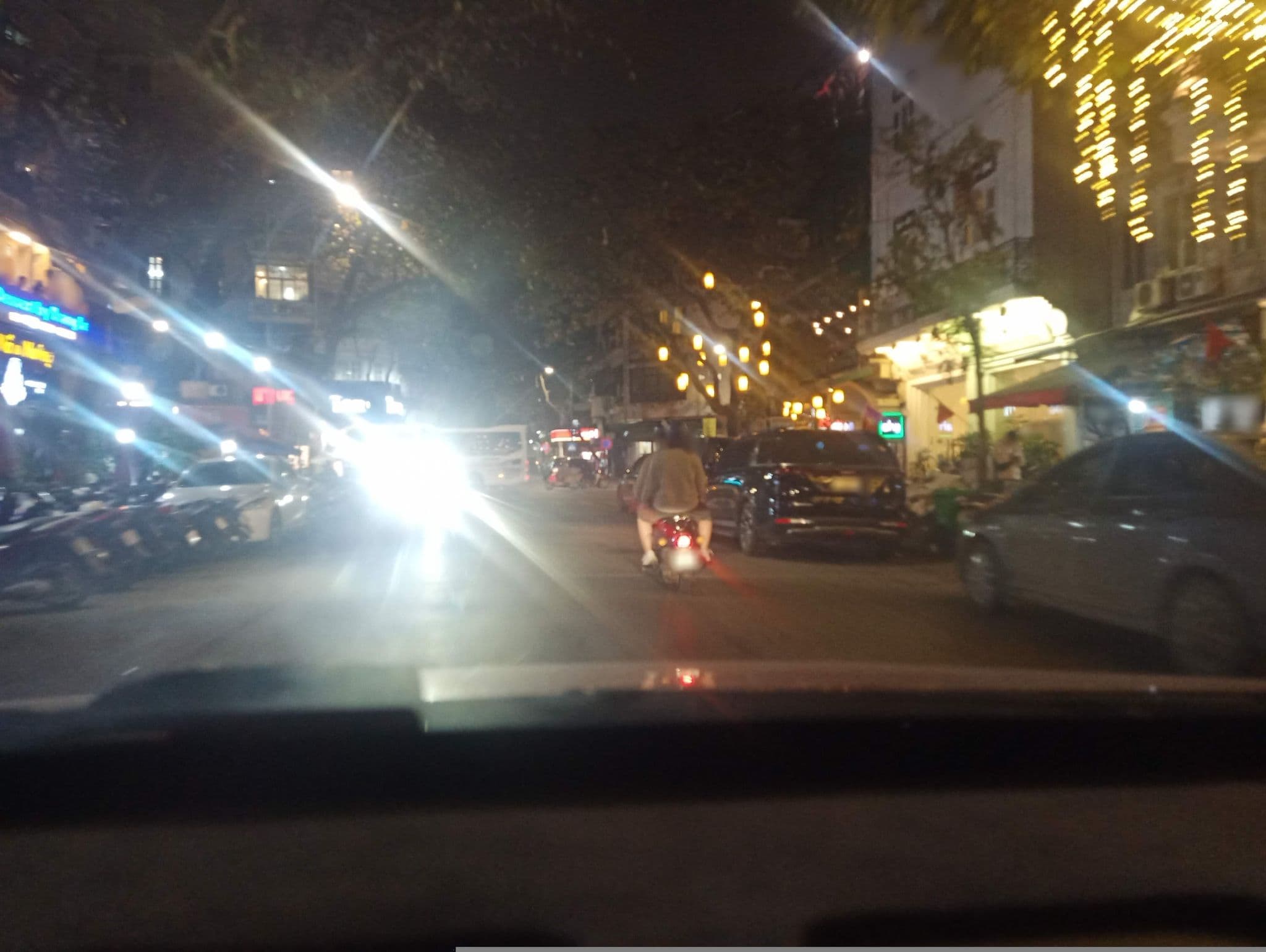 Street view near Salute Premium Hotel & Spa, Hoàn Kiếm — © hn_front_1 (CC BY-SA · Mapillary)