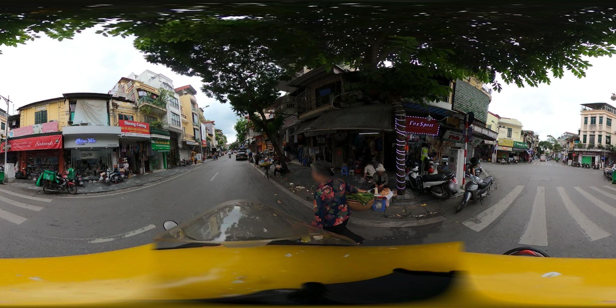 Street view near Dahlia Hotel Hanoi, Hoàn Kiếm — © bemaps_hn_kien (CC BY-SA · Mapillary)