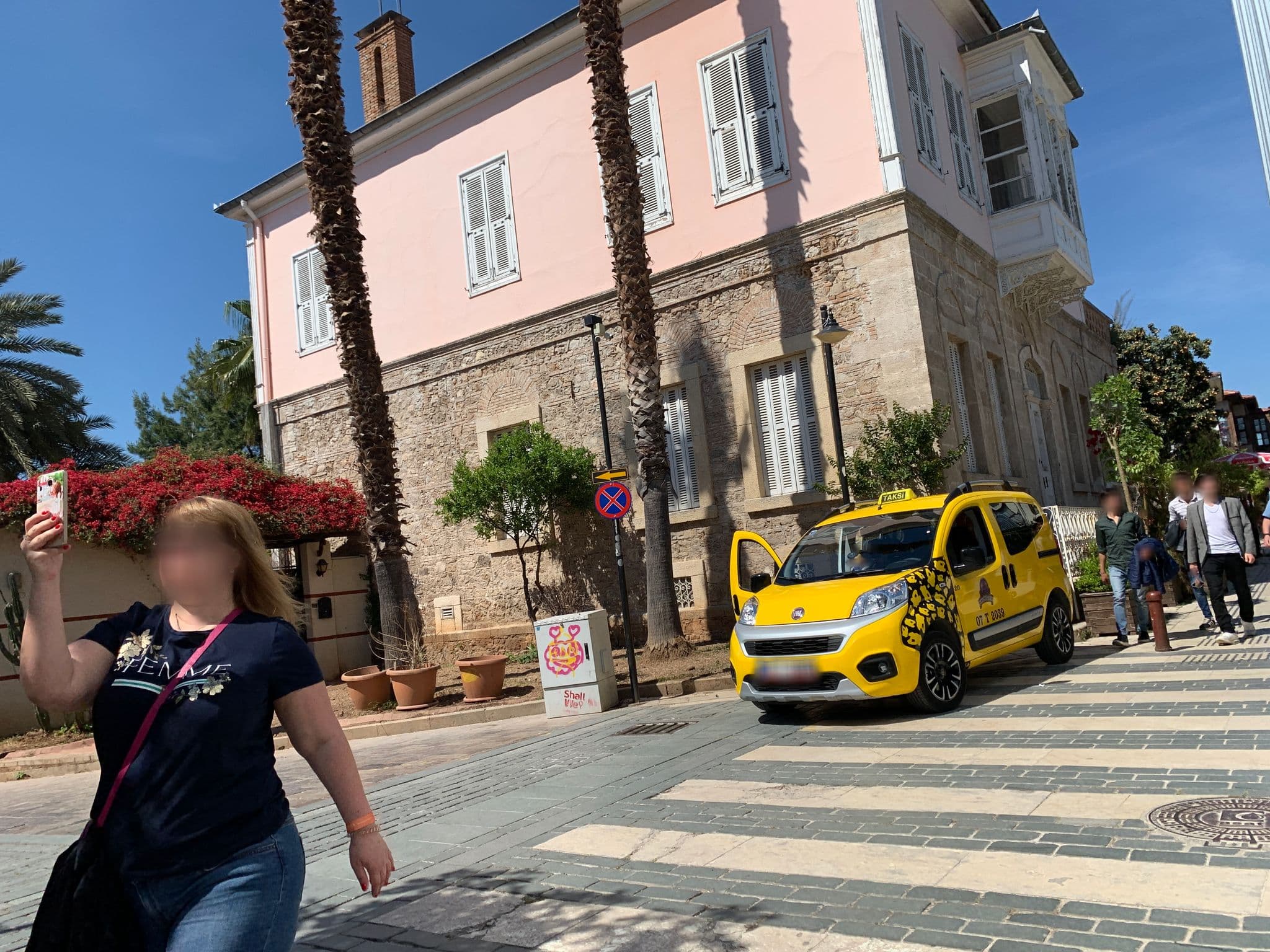 Street view near Villa Verde Cafe & Pension, Antalya — © empty (CC BY-SA · Mapillary)