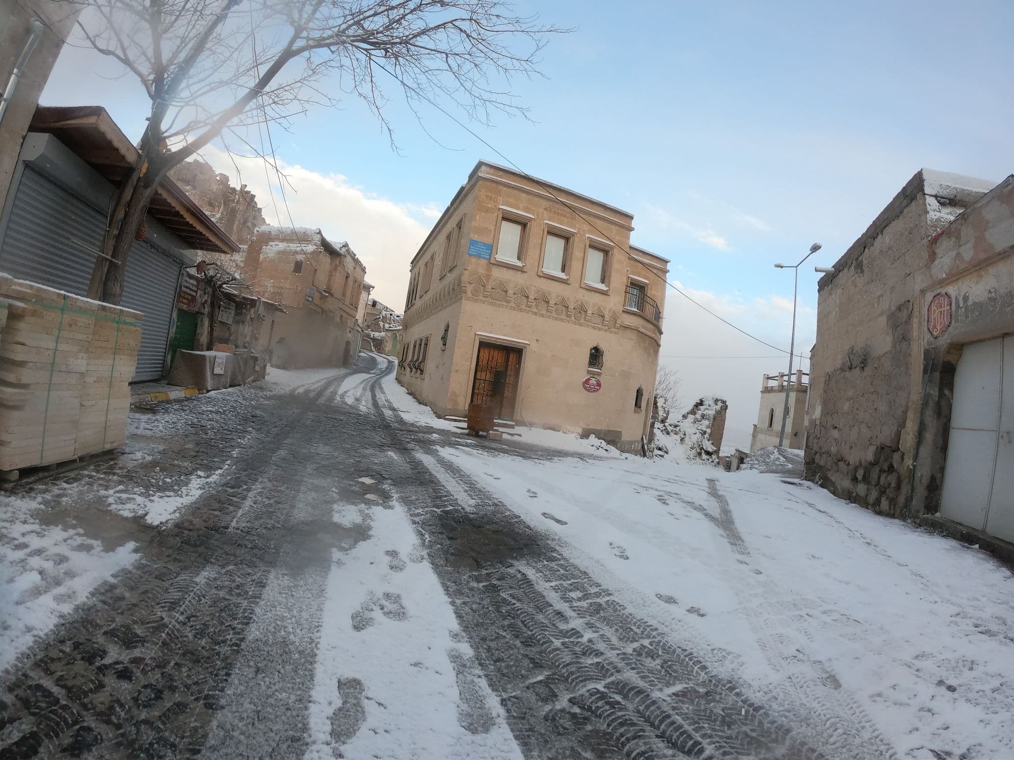 Street view near Uchisar Pension, Göreme — © chrisbeddow (CC BY-SA · Mapillary)