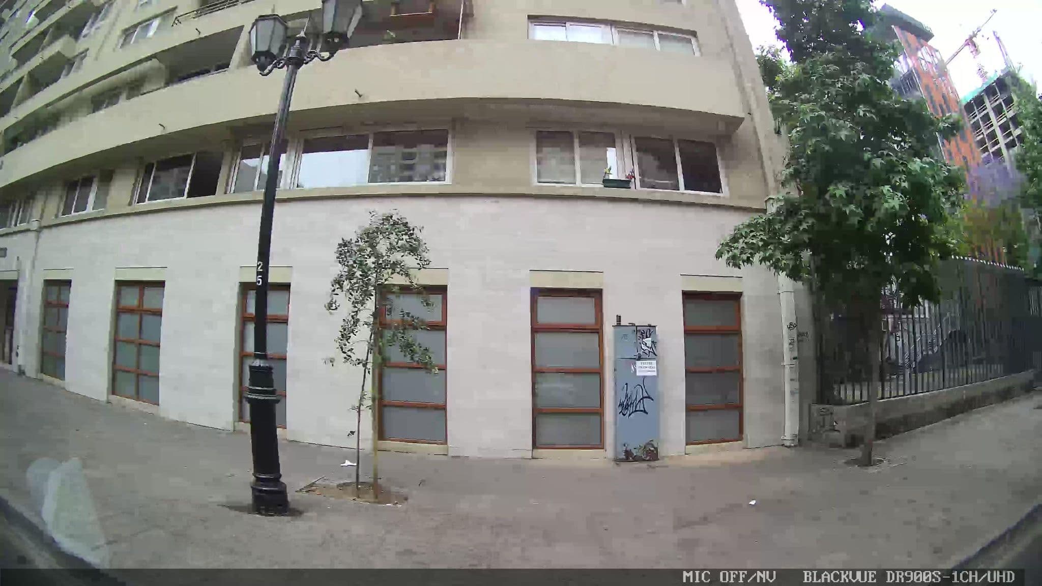 Street view near Hotel Indiana, Santiago — © kaart_3 (CC BY-SA · Mapillary)