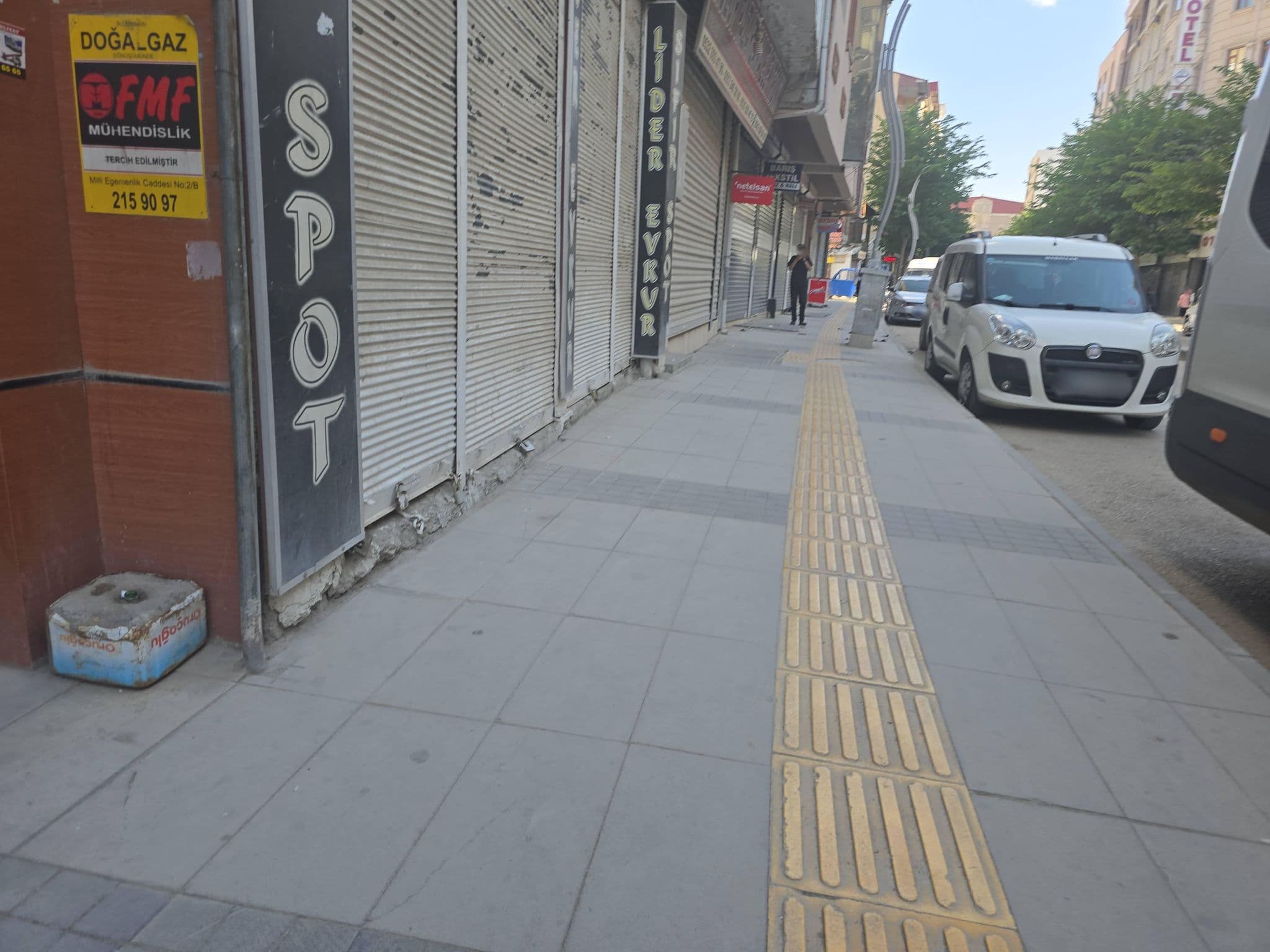 Street view near Resmina Hotel, Van — © azat2020 (CC BY-SA · Mapillary)