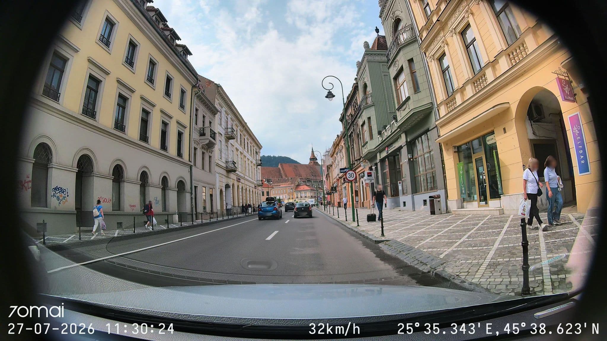Street view near Vintage Downtown Hostel, Braşov — © doriel (CC BY-SA · Mapillary)