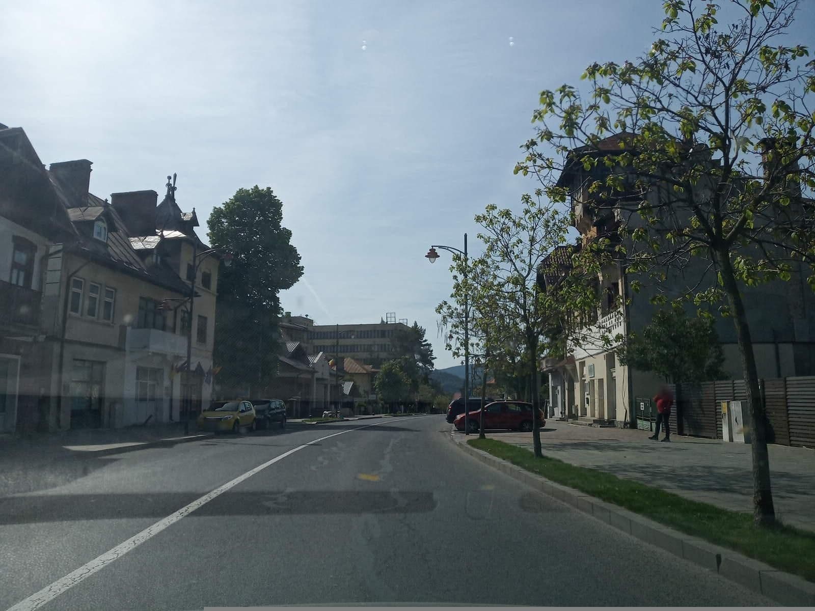 Street view near Eden, Sinaia — © tavi (CC BY-SA · Mapillary)