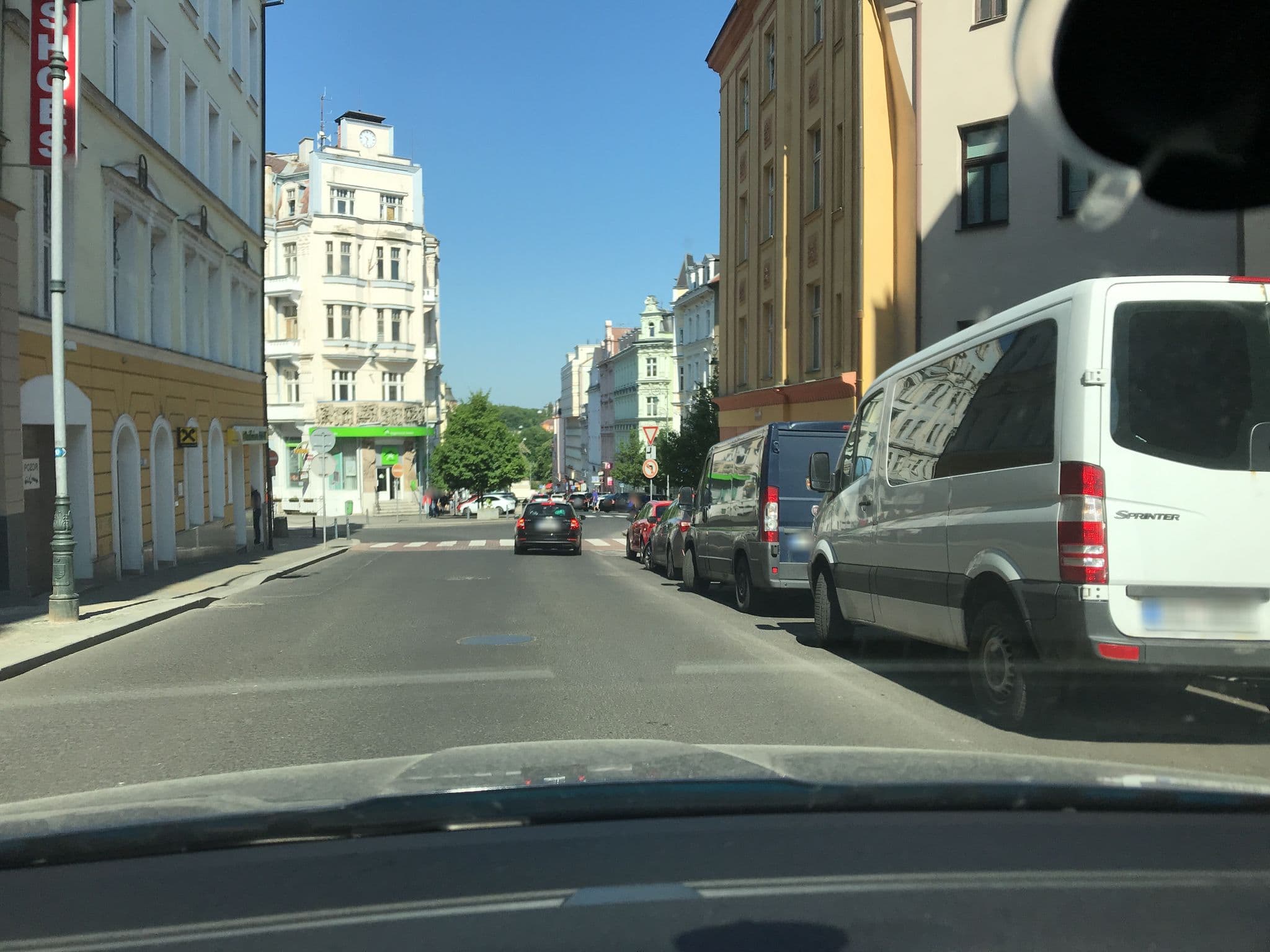 Street view near Hotel Pilgrim, Karlovy Vary — © atze777 (CC BY-SA · Mapillary)