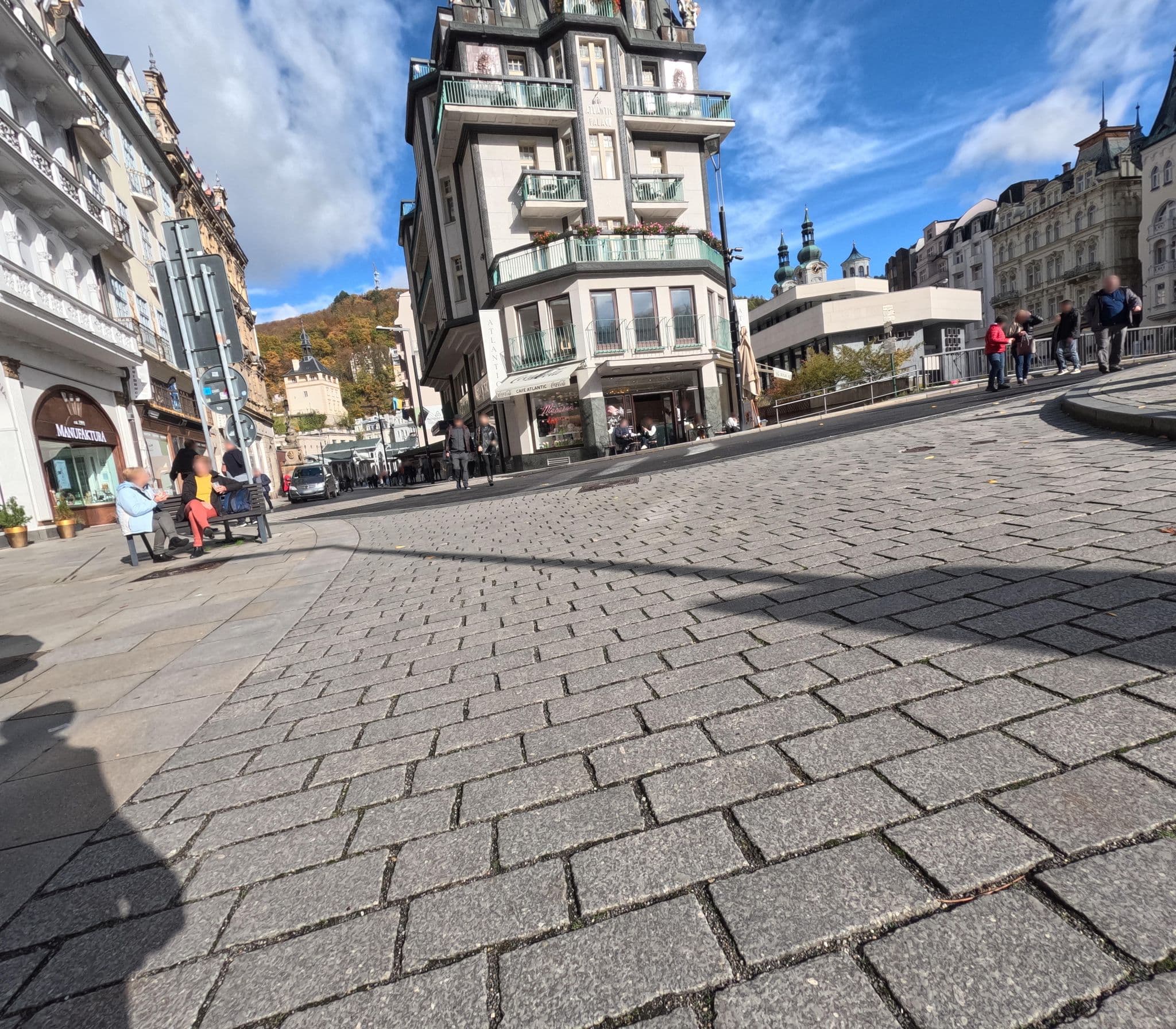 Street view near Hotel Golden Lamb, Karlovy Vary — © chuck (CC BY-SA · Mapillary)