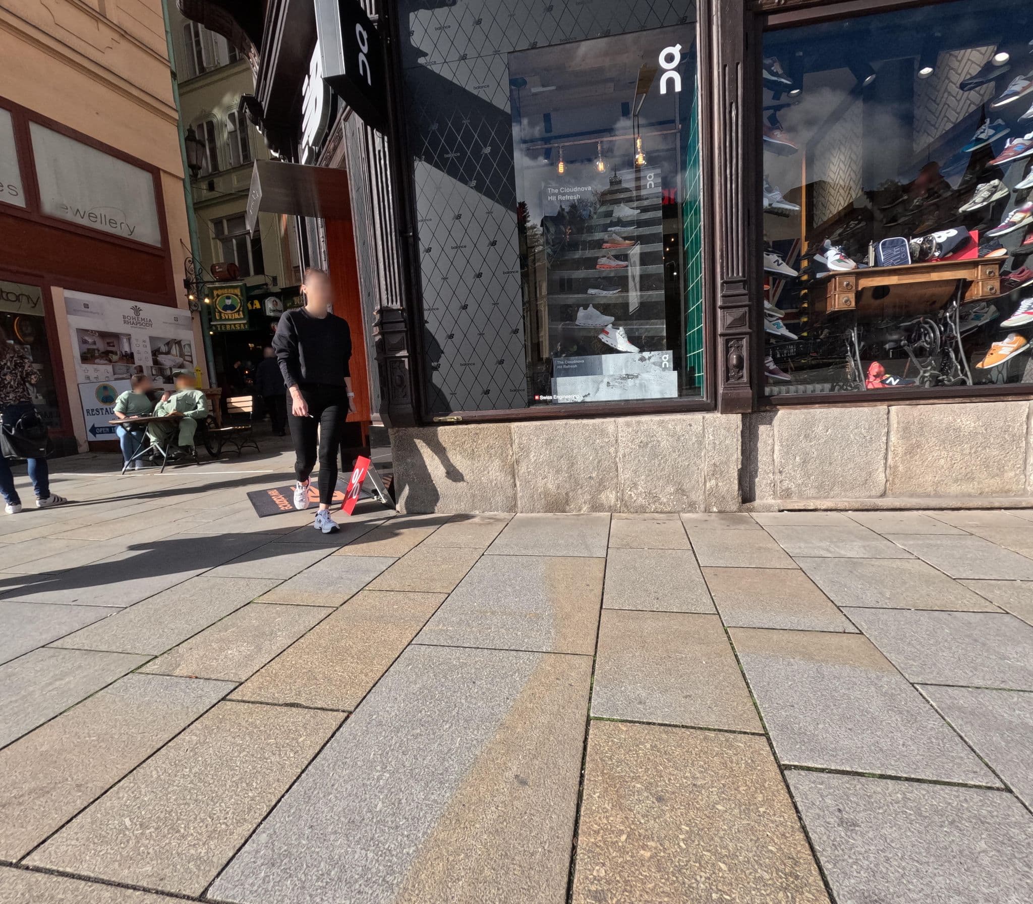 Street view near Apartments Bohemia Rhapsody, Karlovy Vary — © chuck (CC BY-SA · Mapillary)