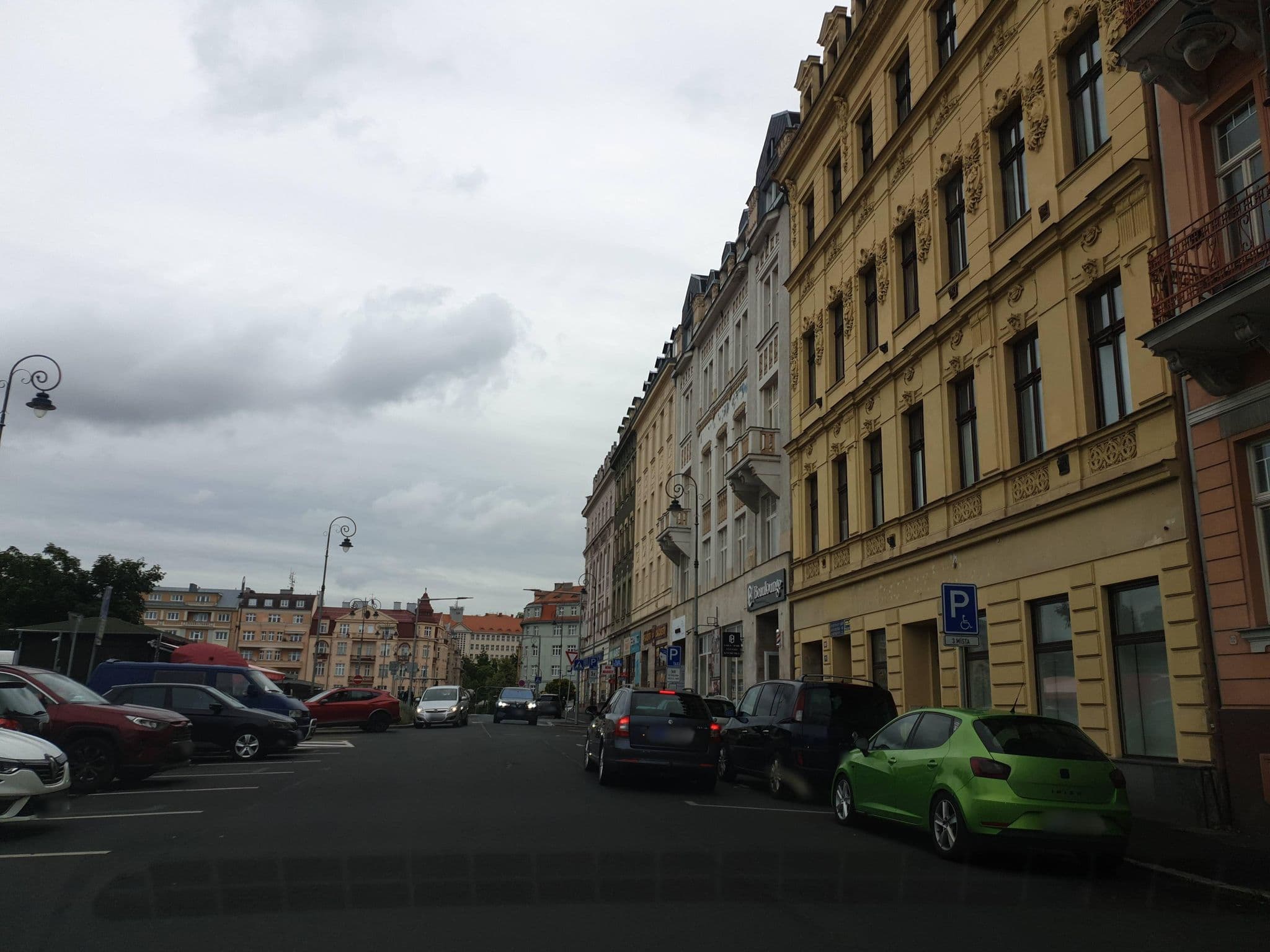 Street view near Hostel - Levné Ubytování, Karlovy Vary — © canislupus (CC BY-SA · Mapillary)