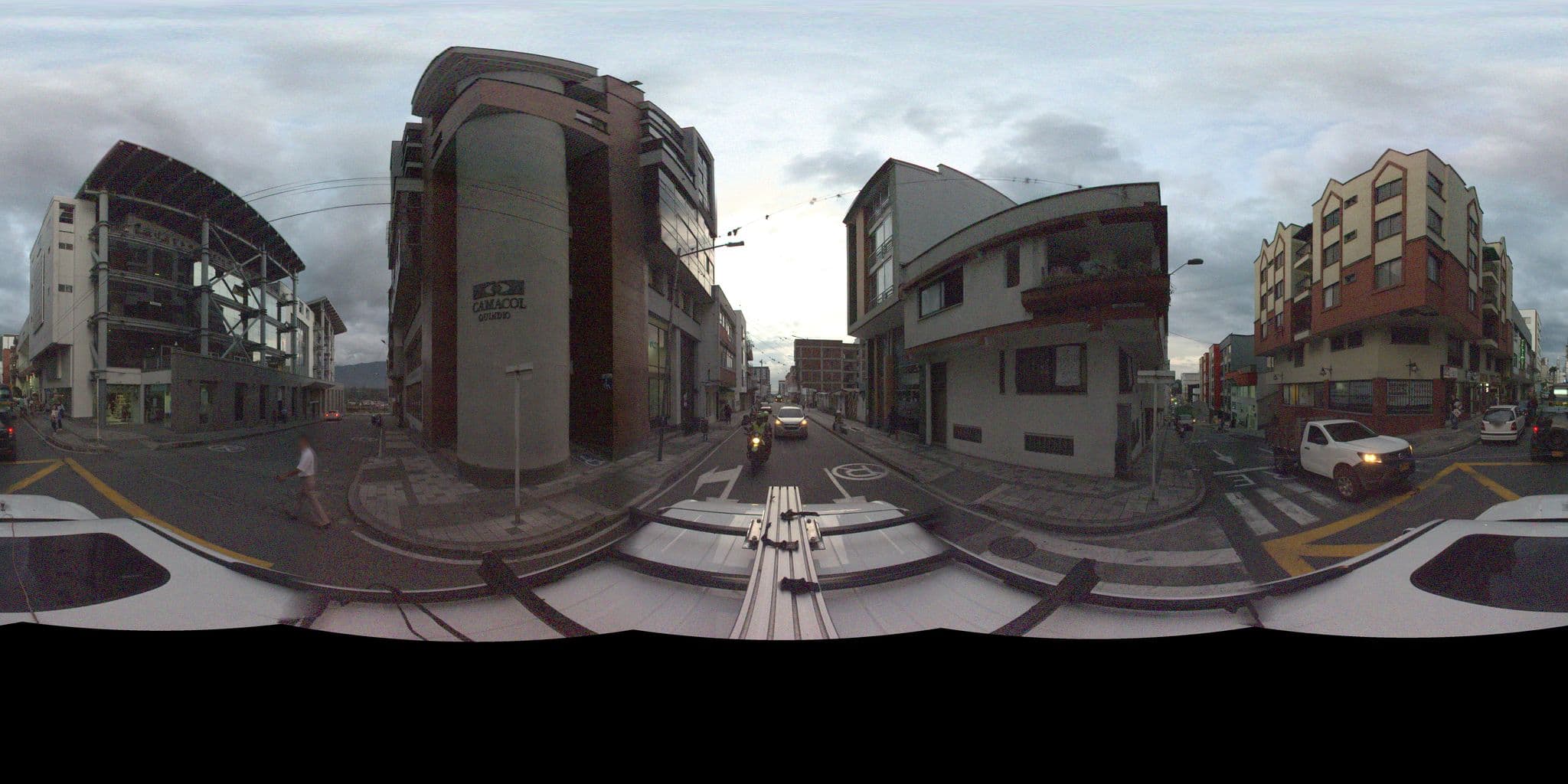 Street view near Marckia Hotel Armenia, Armenia — © sarahantos (CC BY-SA · Mapillary)