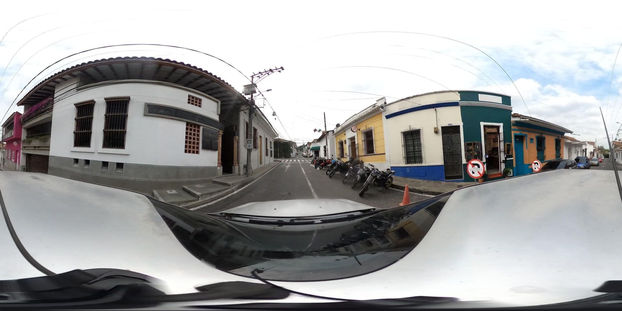 Street view near Alko Hotel Casa Níspero, San Antonio, Cali, Cali — © UV_AHDI360 (CC BY-SA · Mapillary)
