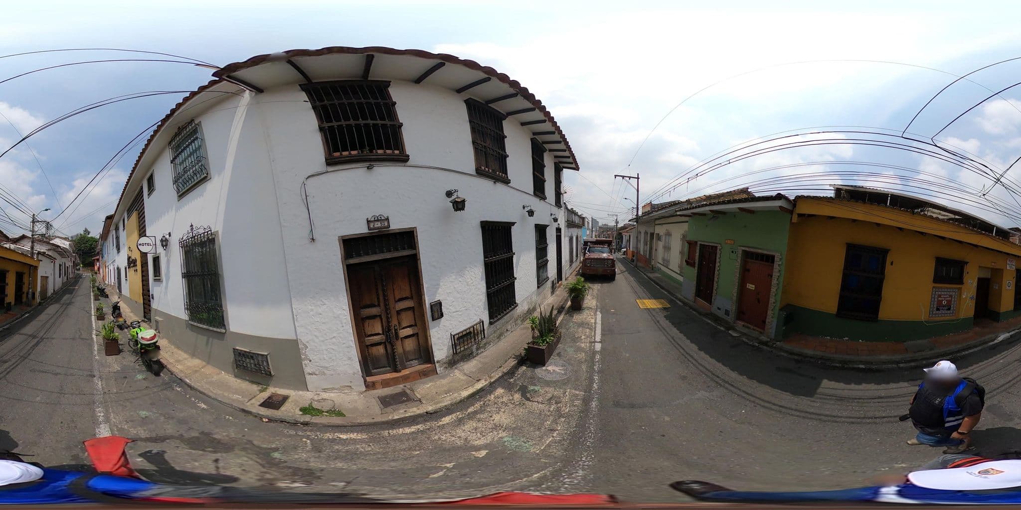 Street view near San Antonio Hotel Boutique Cali - Hoteles Cali, Cali — © christiancasa (CC BY-SA · Mapillary)