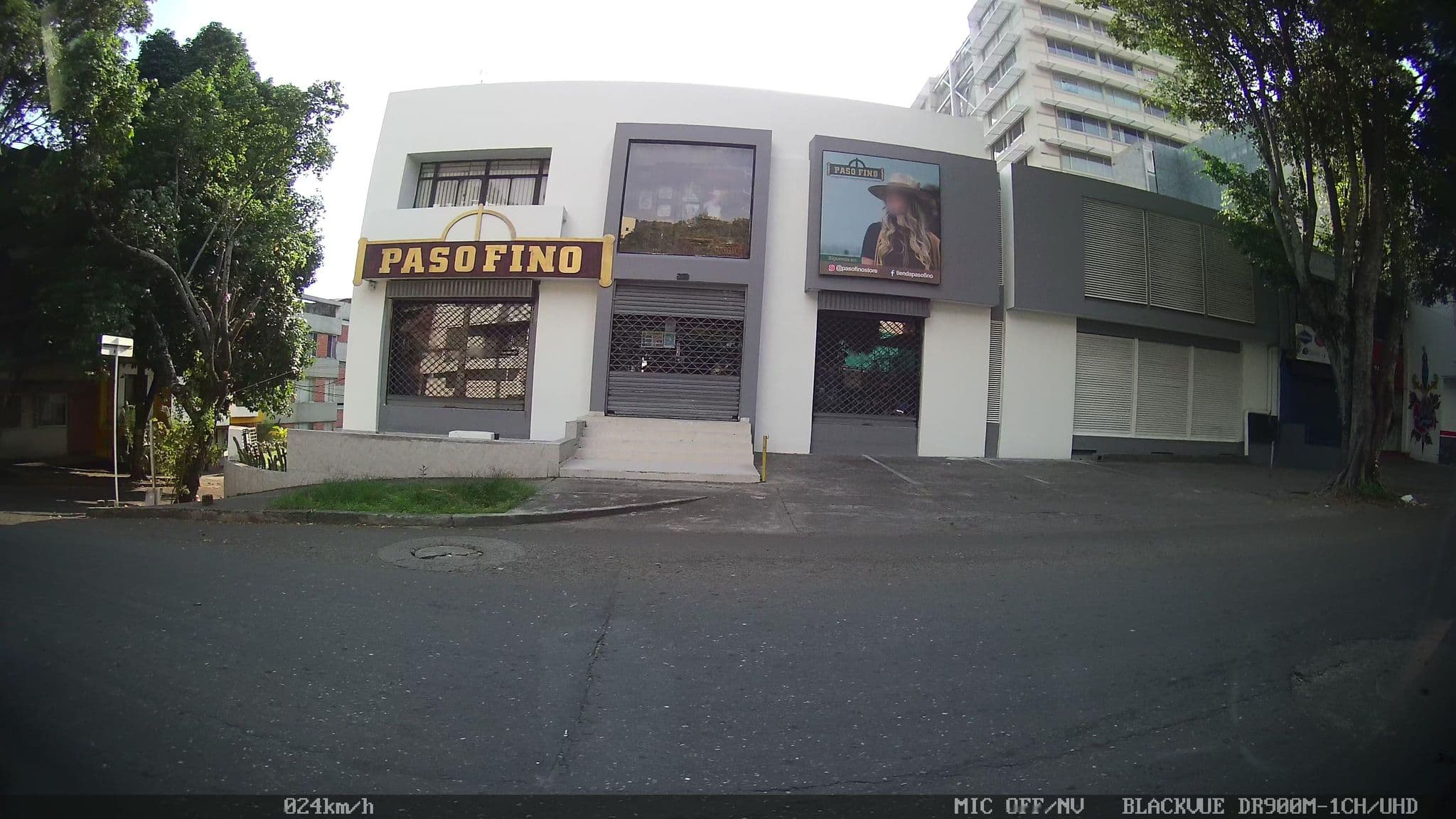 Street view near Riviera Hotel Boutique, Cali — © kaart_2 (CC BY-SA · Mapillary)