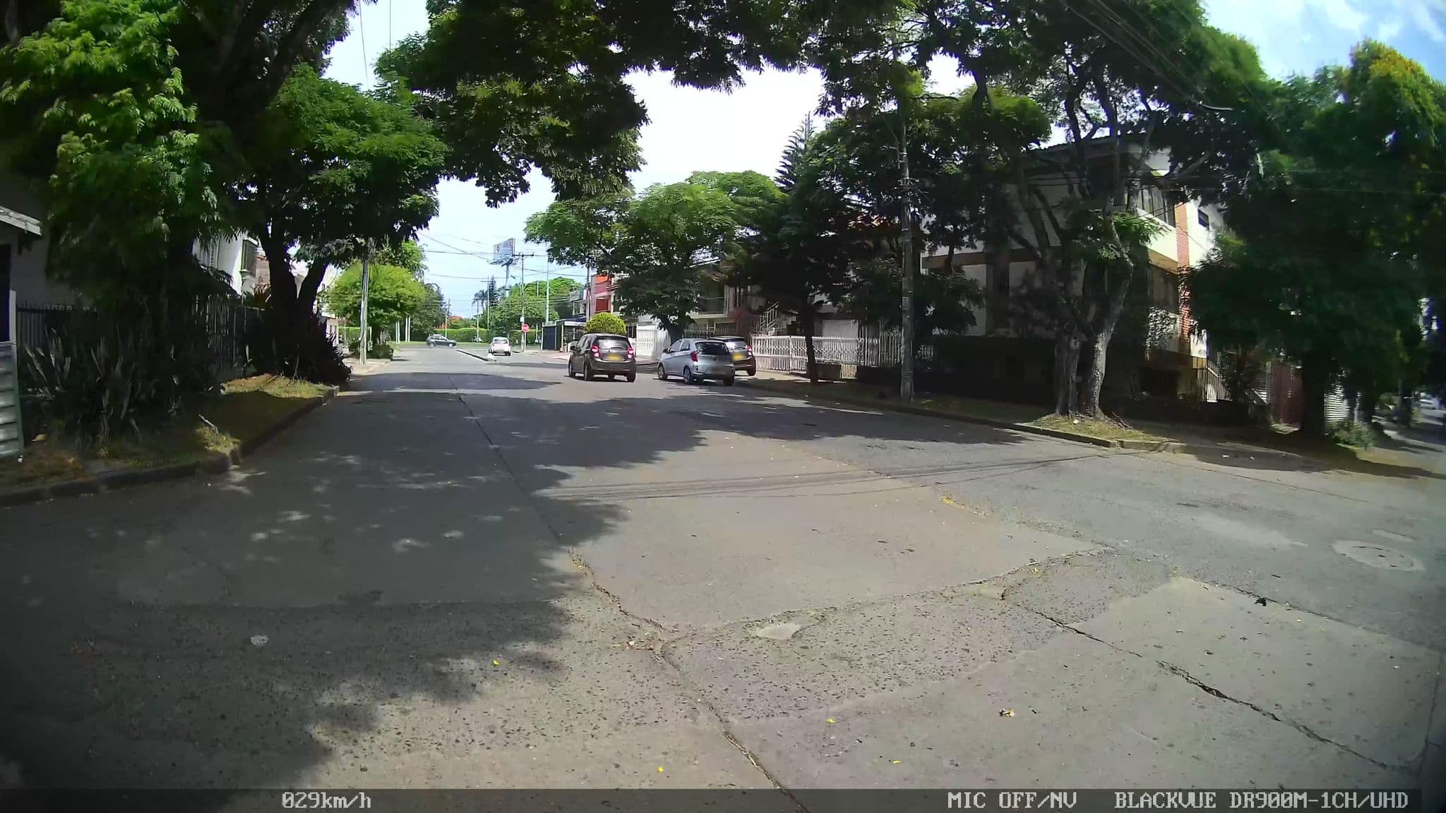 Street view near Hostal Beko, Cali — © kaart_2 (CC BY-SA · Mapillary)