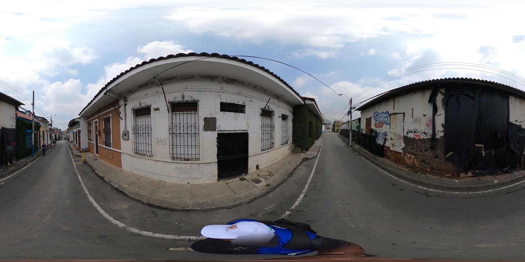 Street view near Turpial Inn Hostel, Cali — © christiancasa (CC BY-SA · Mapillary)