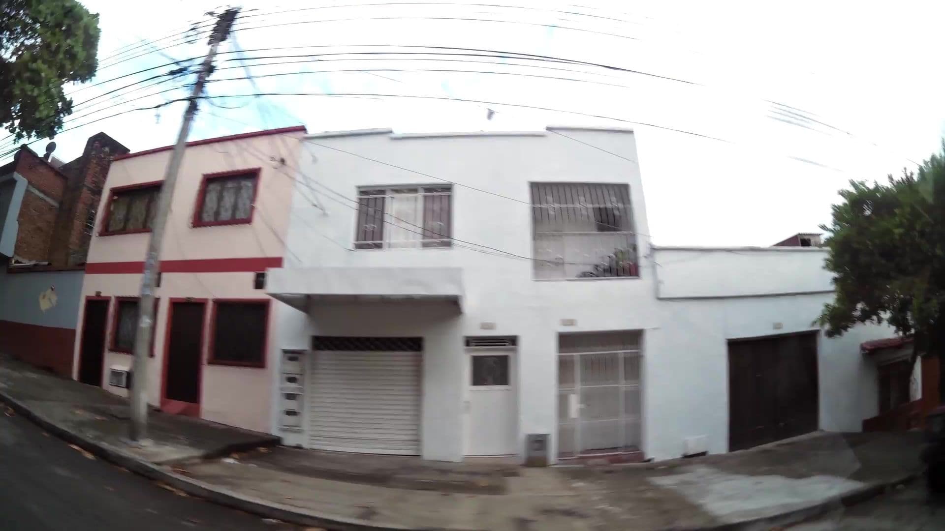 Street view near Hostel Casa Tierra Libre, Cali — © kaartcam (CC BY-SA · Mapillary)