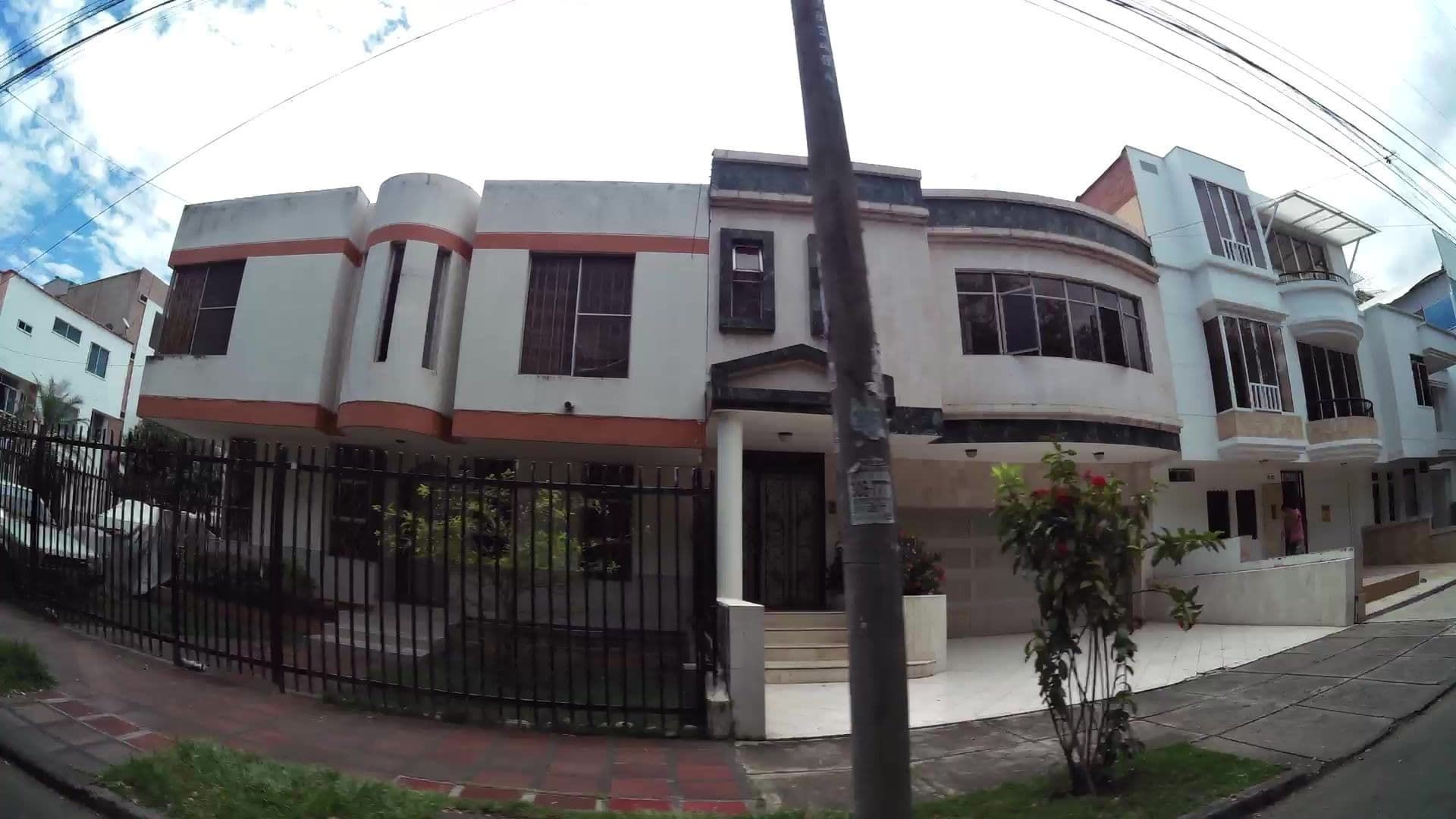 Street view near INGENIO SUITES LUXURY, Cali — © kaartcam (CC BY-SA · Mapillary)
