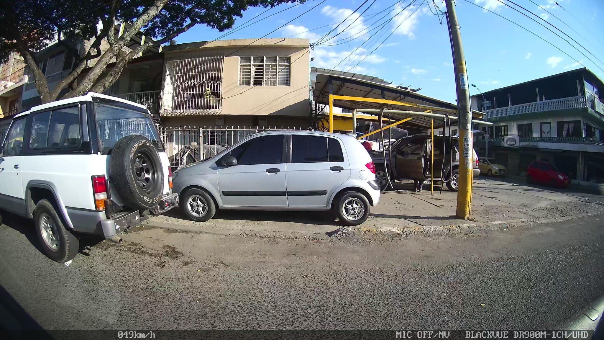 Street view near Happy Dental Care, Cali — © kaart5 (CC BY-SA · Mapillary)
