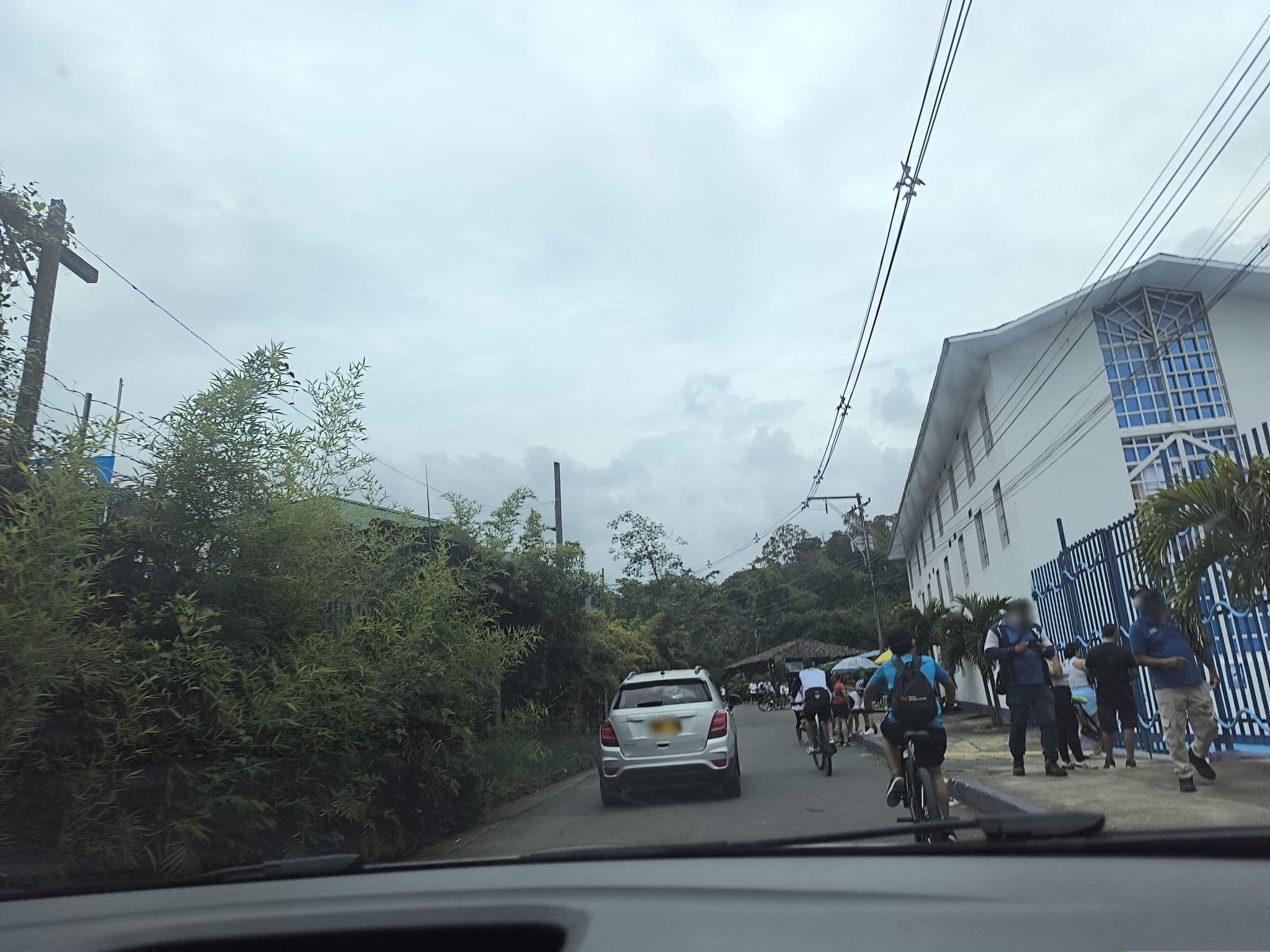 Street view near Los Arrayanes Parque Acuático, Jamundí — © POTLina2 (CC BY-SA · Mapillary)