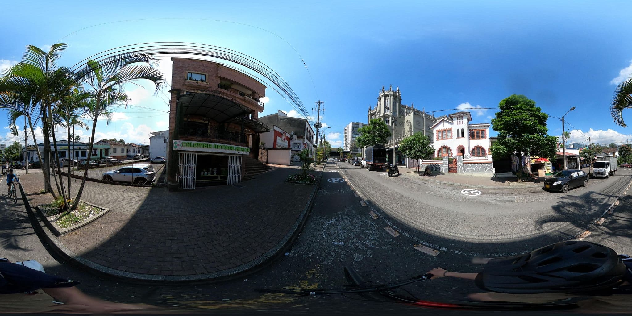 Street view near Hotel Castilla Real, Pereira — © Siatodo (CC BY-SA · Mapillary)