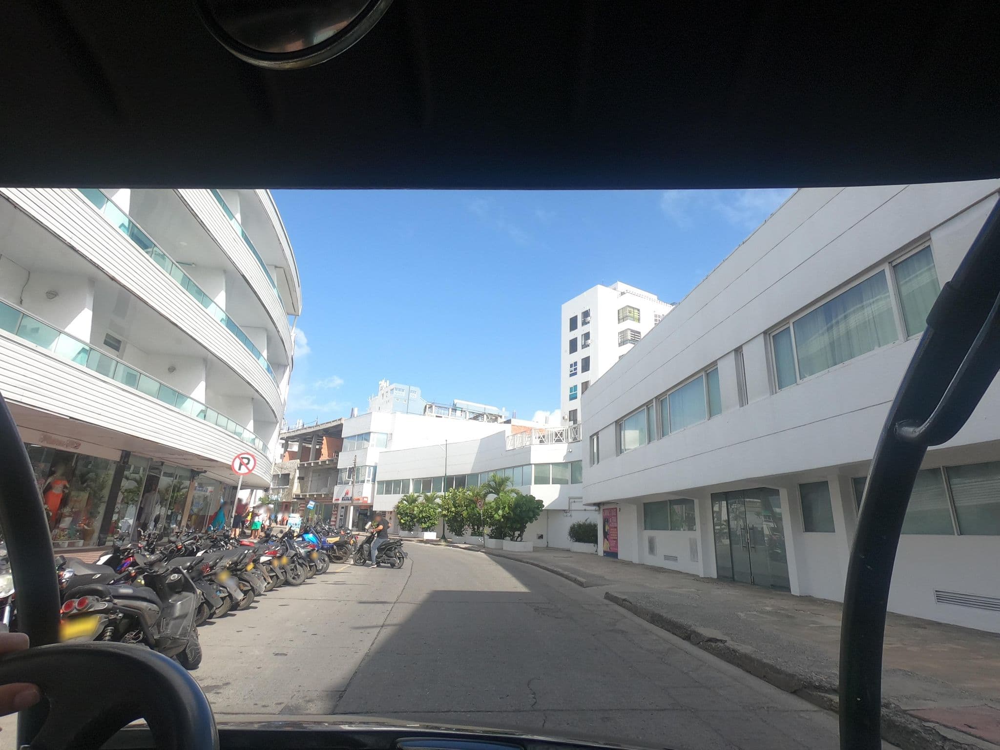 Street view near HOTEL OASIS, San Andrés — © angoca (CC BY-SA · Mapillary)