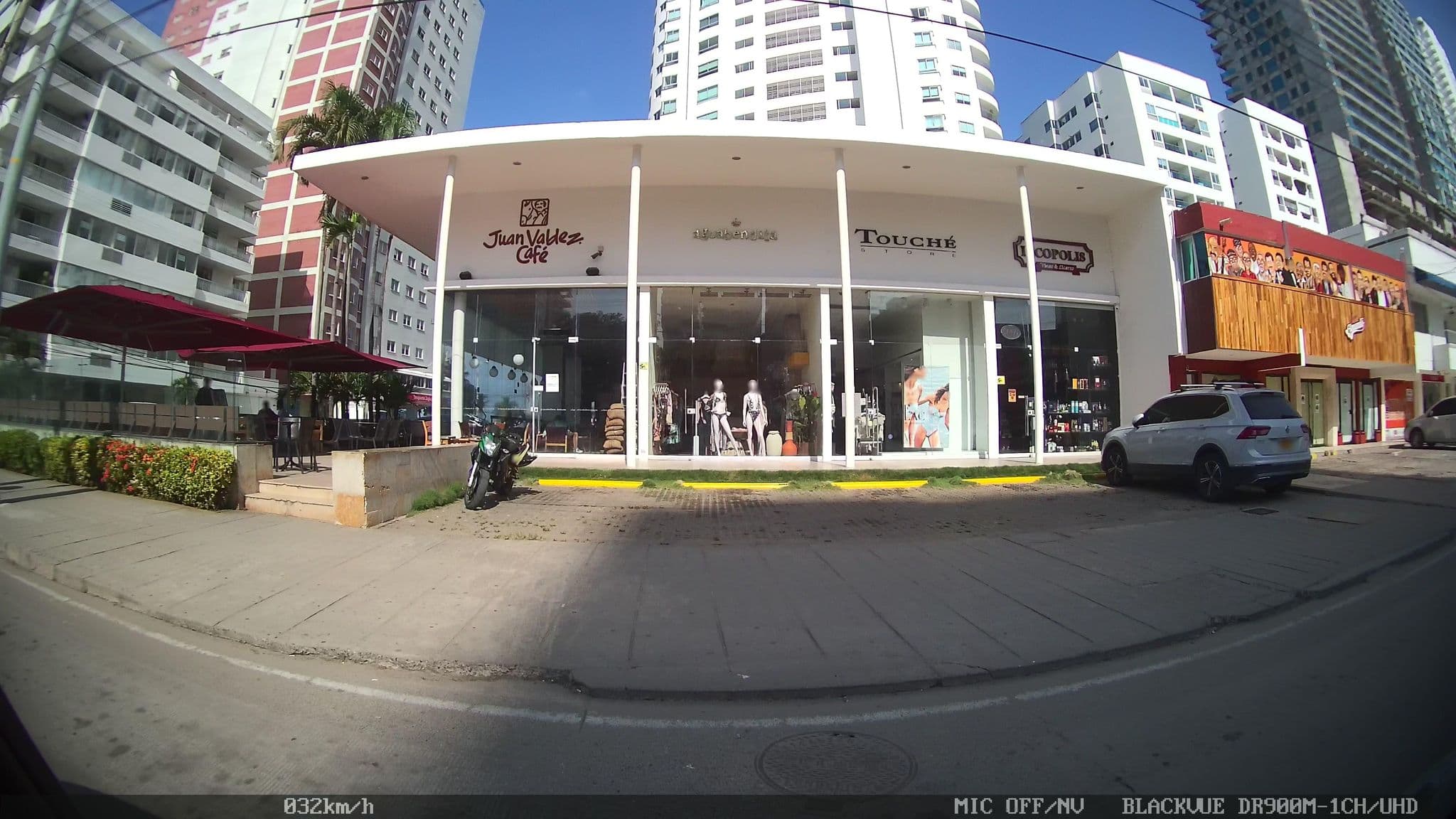 Street view near Hotel Alma del Mar, Cartagena — © kaart_2 (CC BY-SA · Mapillary)