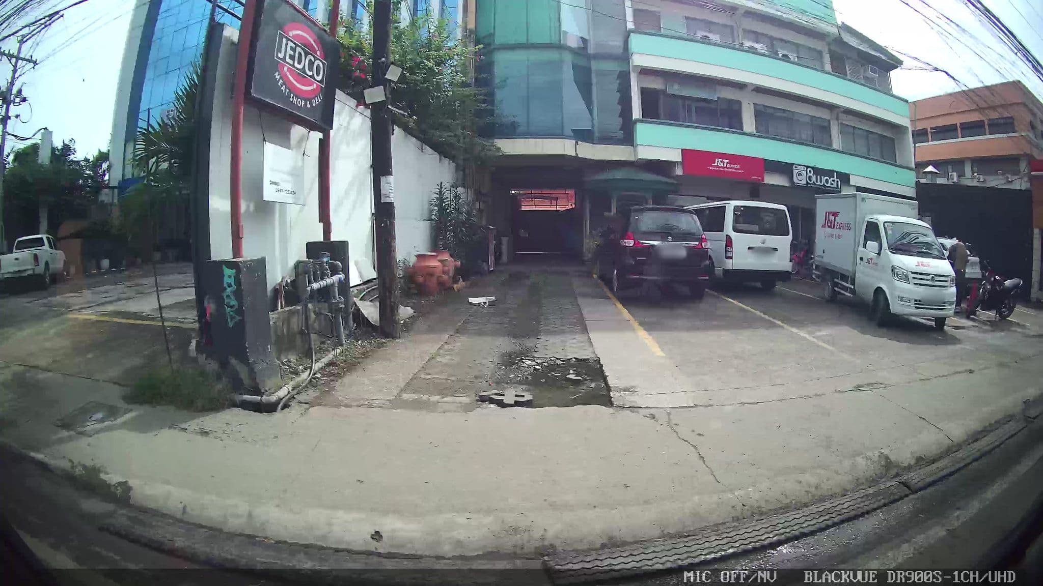 Street view near Stacia Hotel Cebu, Apas — © Kaart---RIGHT (CC BY-SA · Mapillary)