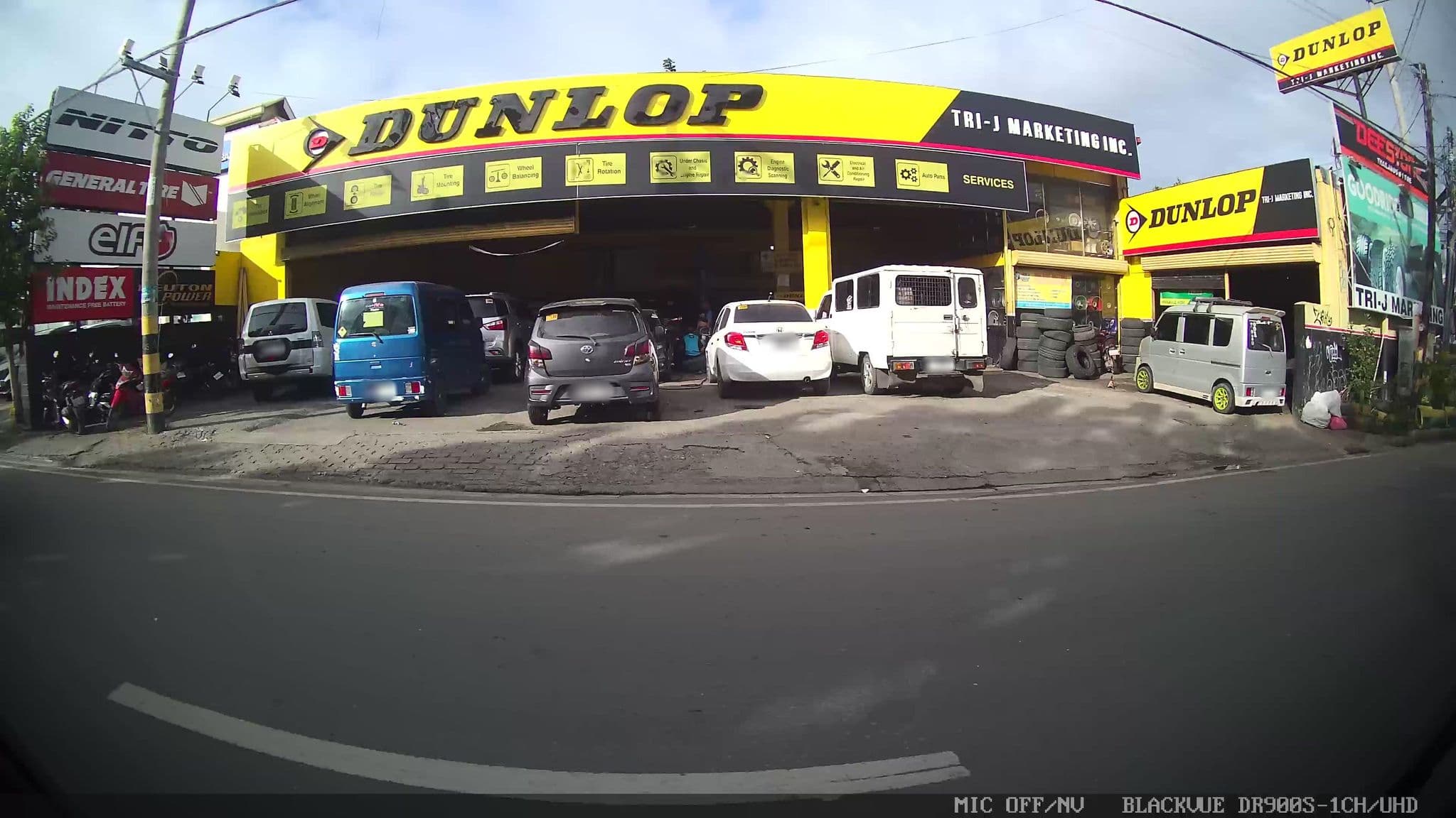 Street view near Capital O 465 Ford's Inn, Apas — © Kaart---RIGHT (CC BY-SA · Mapillary)