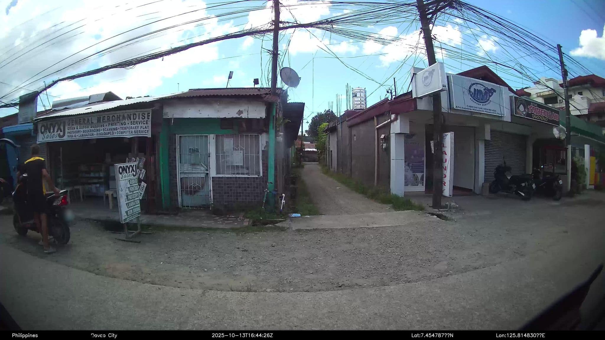 Street view near JRJA Suites 2 Mirafuentes, Magugpo Poblacion — © kaart_4 (CC BY-SA · Mapillary)