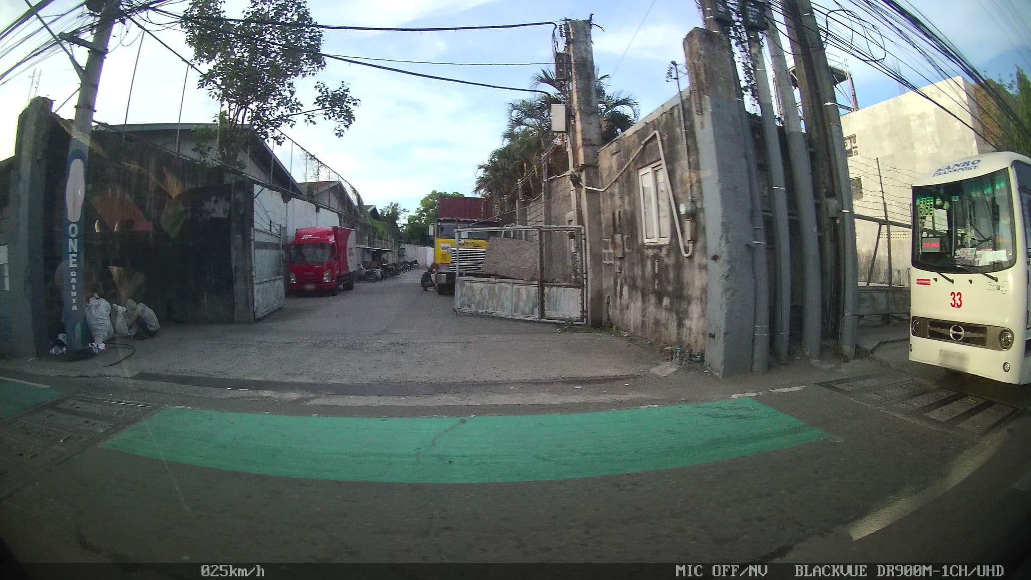 Street view near Hotel DreamWorld East Ortigas, Cainta — © kaart_2 (CC BY-SA · Mapillary)