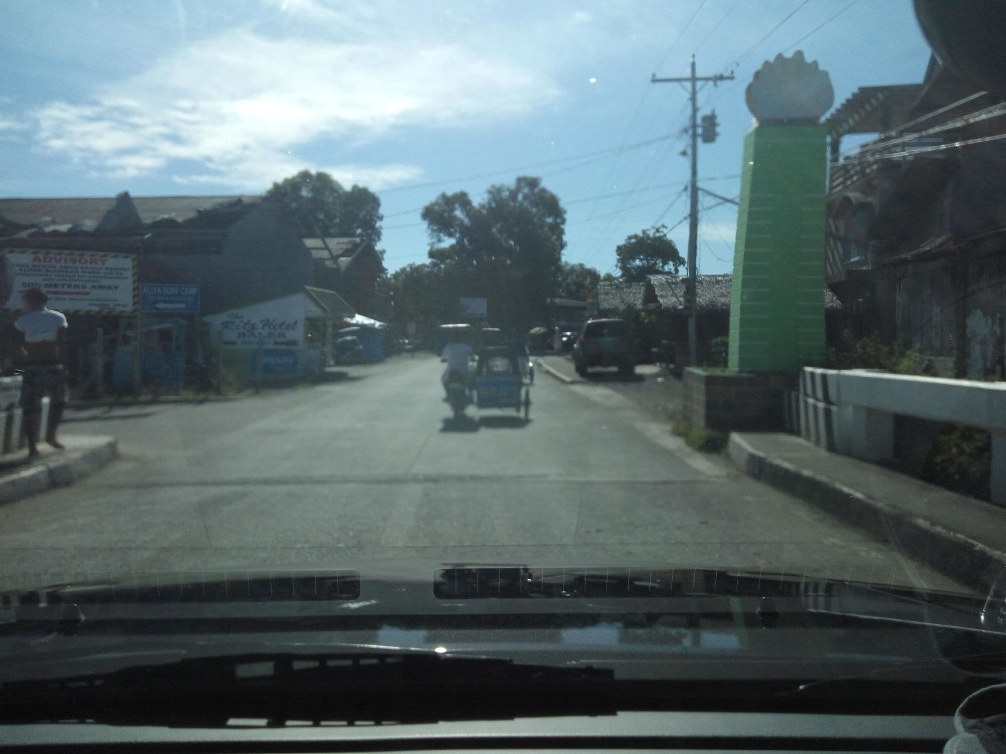 Street view near Ritz Hotel, Suklayin — © asdfasdf0986 (CC BY-SA · Mapillary)