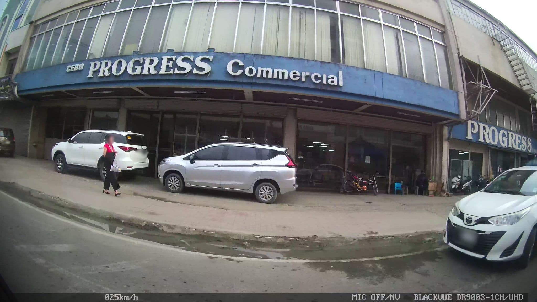 Street view near Colonial inn, Adlaon — © Kaart---RIGHT (CC BY-SA · Mapillary)
