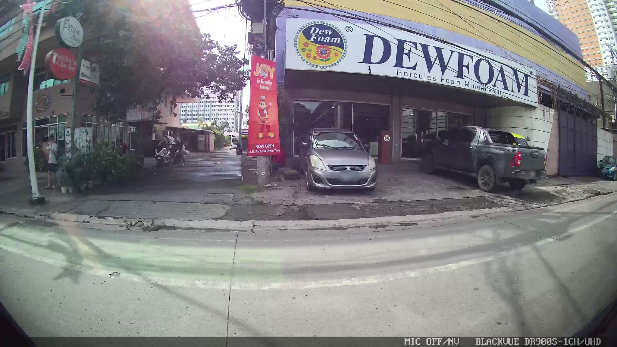Street view near Oftana Suites, Apas — © Kaart---RIGHT (CC BY-SA · Mapillary)