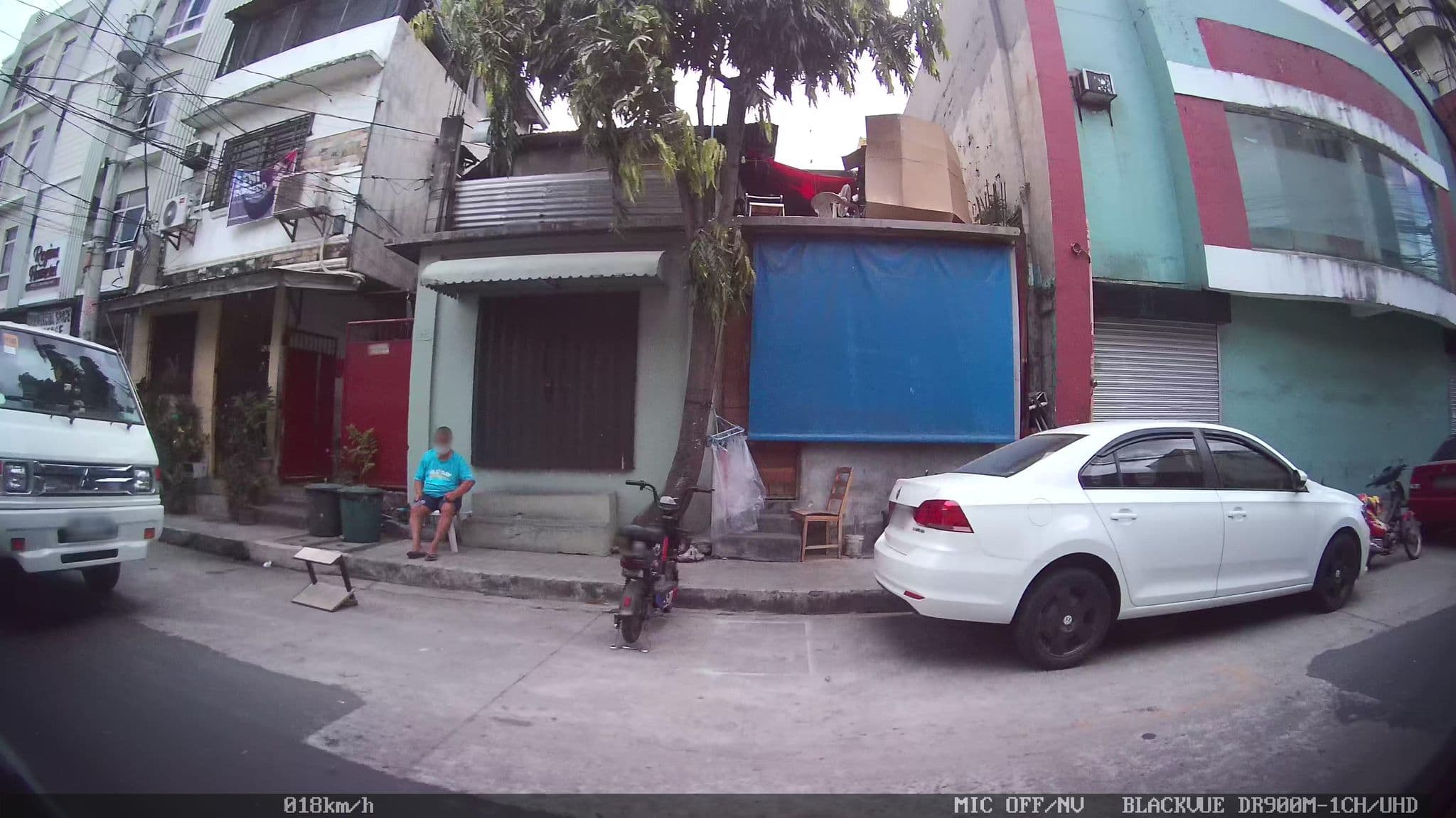 Street view near Regina Hometel, Bel Air — © kaart_4 (CC BY-SA · Mapillary)